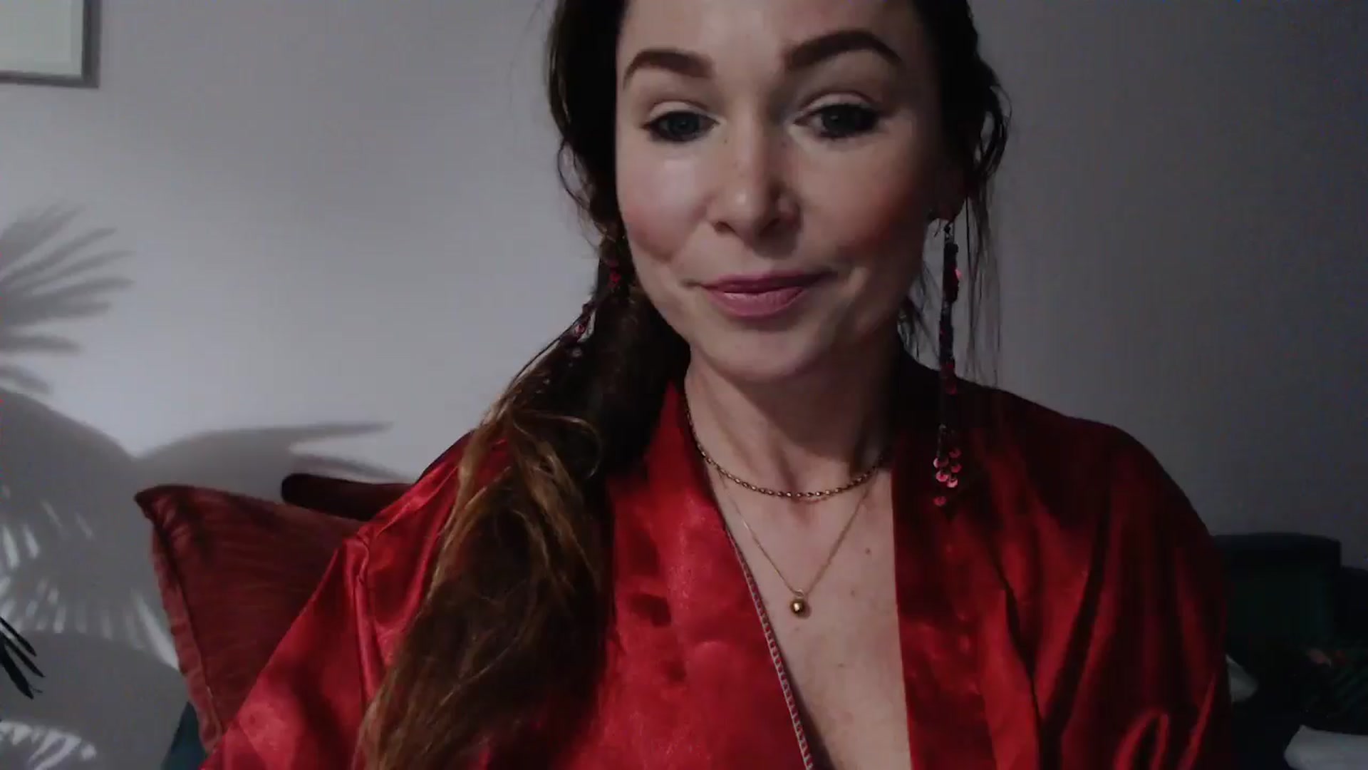 Gallery image thumbnail from Delilah_sweet's myfreecams stream on, 10/15/2024, 17:41 image 5 of 20