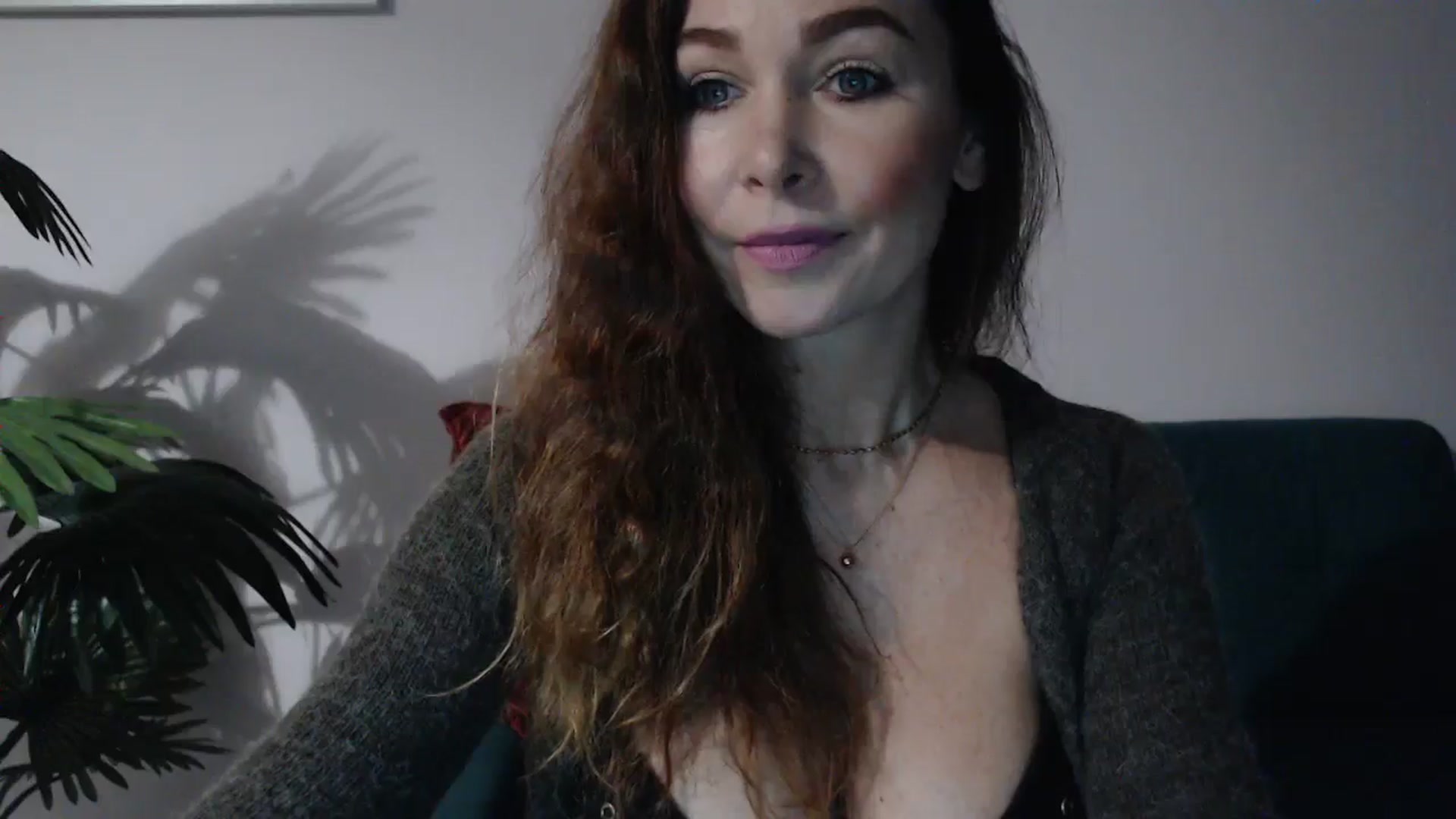 Gallery image thumbnail from Delilah_sweet's myfreecams stream on, 10/17/2024, 15:49 image 3 of 20