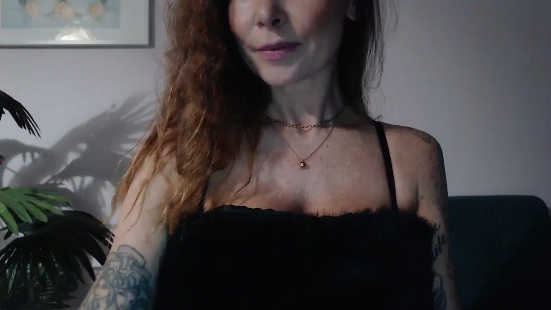 Gallery image thumbnail from Delilah_sweet's myfreecams stream on, 10/17/2024, 15:49 image 4 of 20