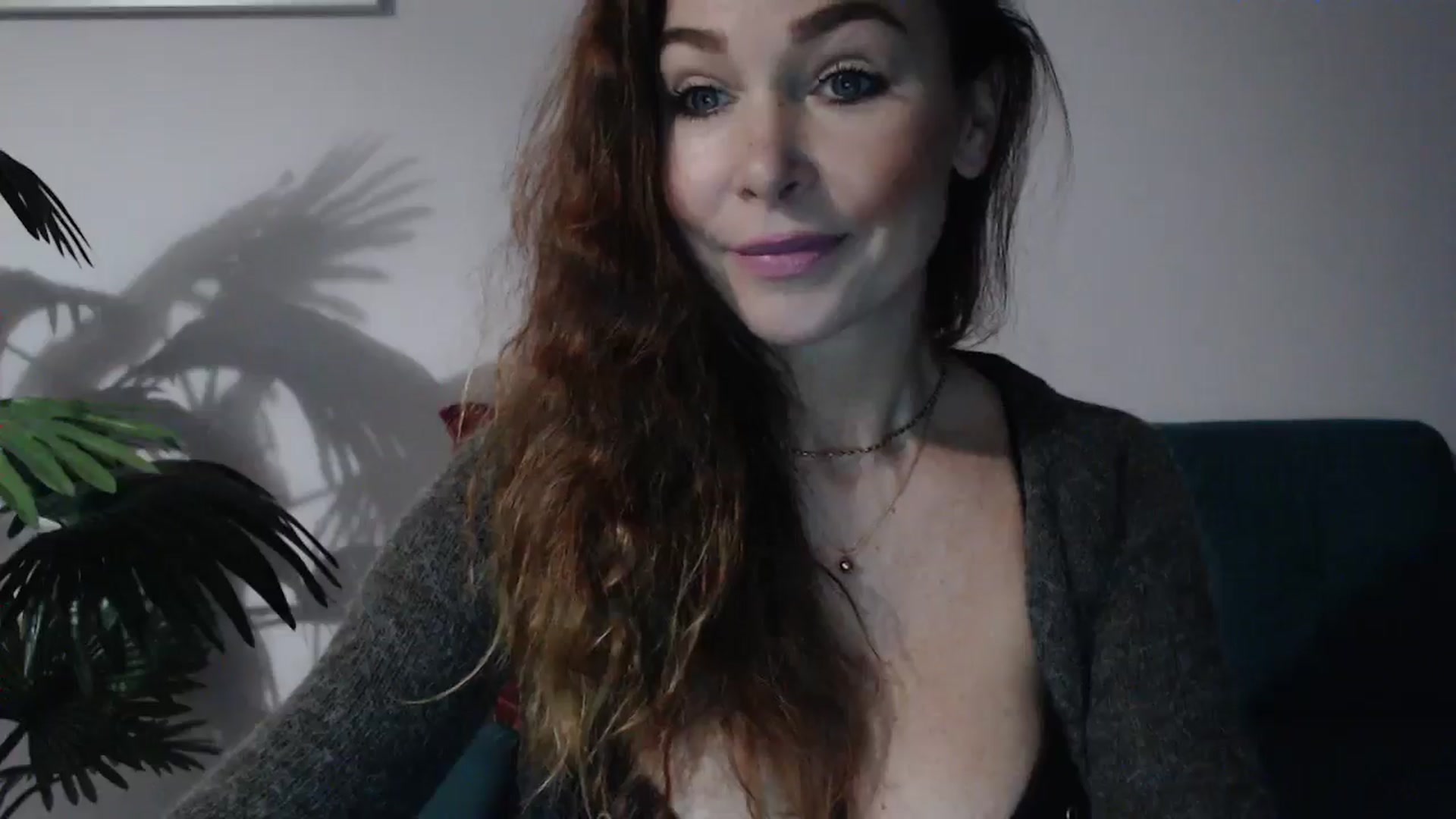 Gallery image thumbnail from Delilah_sweet's myfreecams stream on, 10/17/2024, 15:49 image 2 of 20