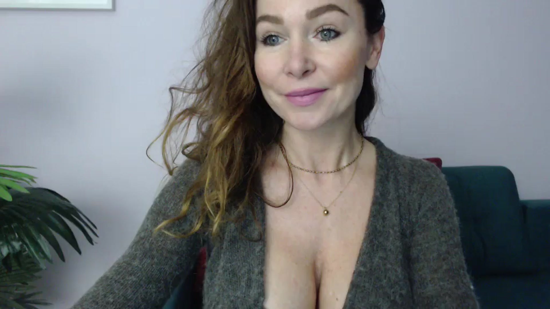 Gallery image thumbnail from Delilah_sweet's myfreecams stream on, 10/23/2024, 15:35 image 8 of 20