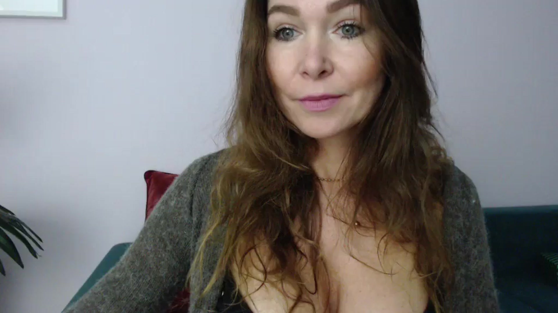 Gallery image thumbnail from Delilah_sweet's myfreecams stream on, 10/23/2024, 16:40 image 1 of 20