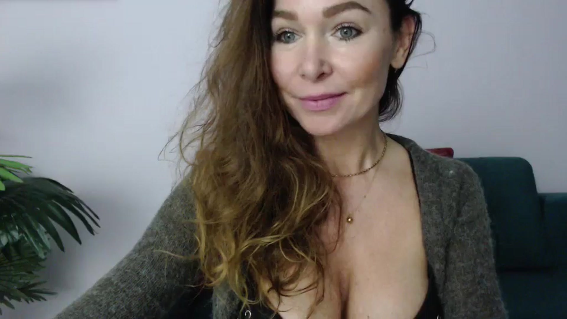 Gallery image thumbnail from Delilah_sweet's myfreecams stream on, 10/23/2024, 17:08 image 2 of 20