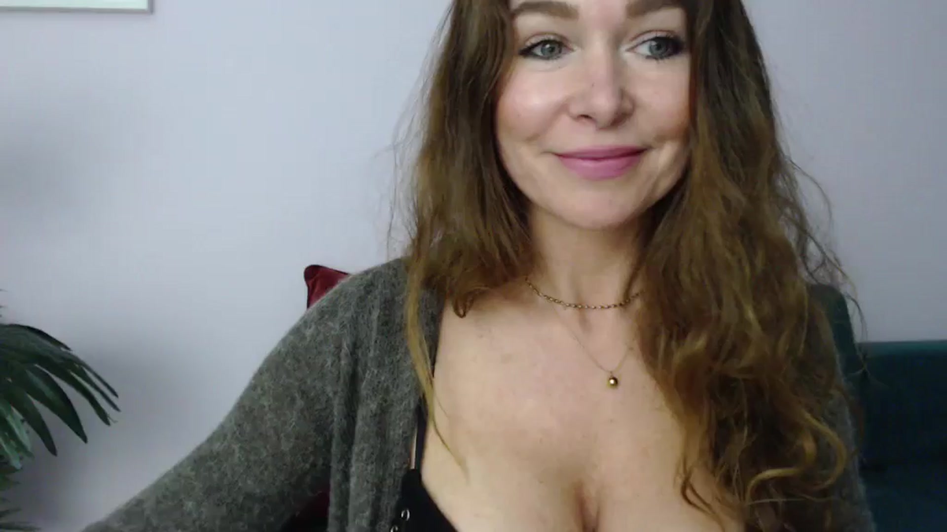 Gallery image thumbnail from Delilah_sweet's myfreecams stream on, 10/23/2024, 18:03 image 2 of 20