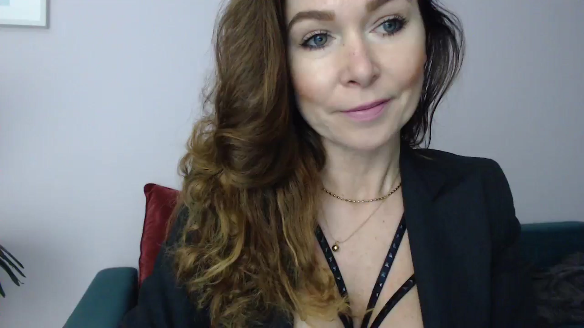 Gallery image thumbnail from Delilah_sweet's myfreecams stream on, 10/24/2024, 13:30 image 6 of 20