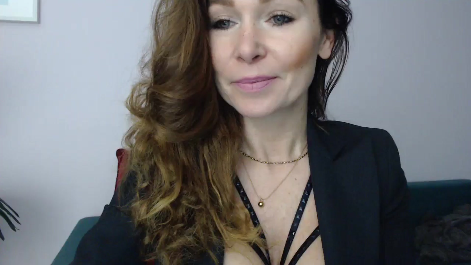 Gallery image thumbnail from Delilah_sweet's myfreecams stream on, 10/24/2024, 13:30 image 11 of 20
