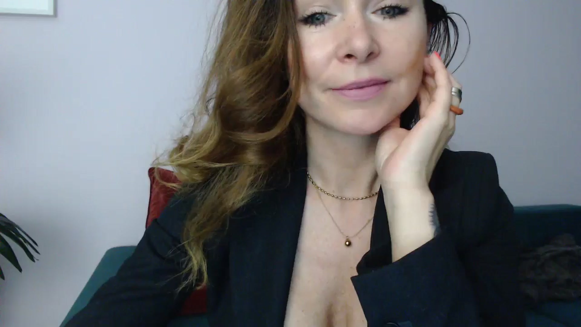 Gallery image thumbnail from Delilah_sweet's myfreecams stream on, 10/24/2024, 14:24 image 13 of 20