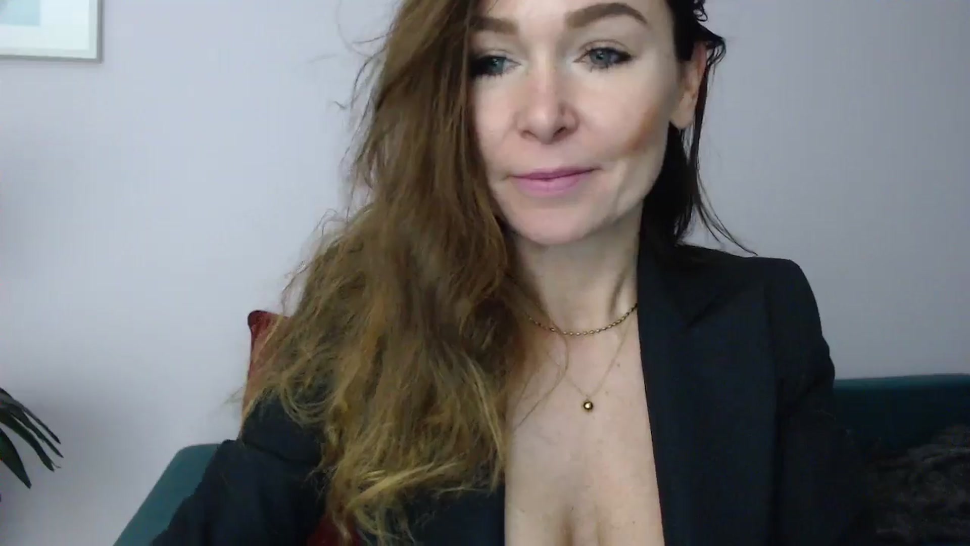 Gallery image thumbnail from Delilah_sweet's myfreecams stream on, 10/24/2024, 15:07 image 10 of 20