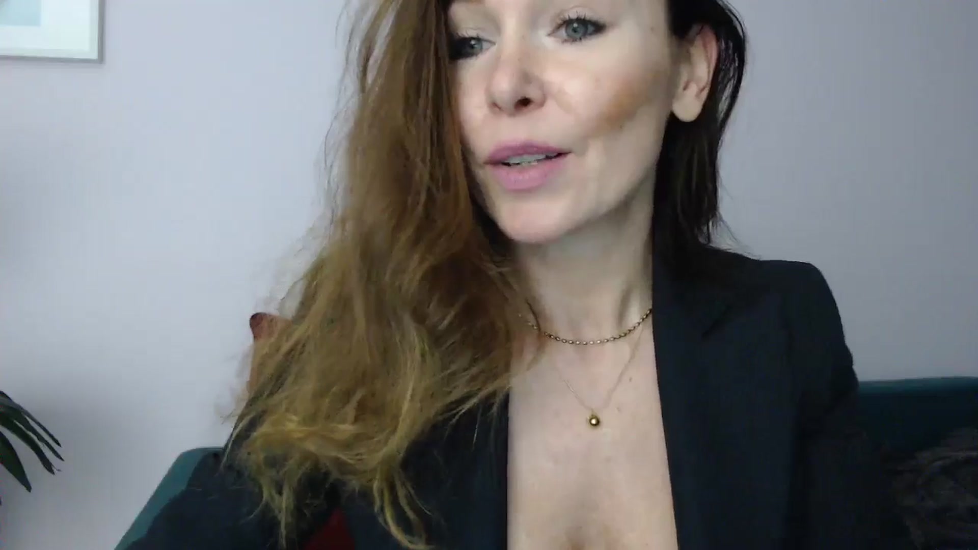 Gallery image thumbnail from Delilah_sweet's myfreecams stream on, 10/24/2024, 15:07 image 14 of 20