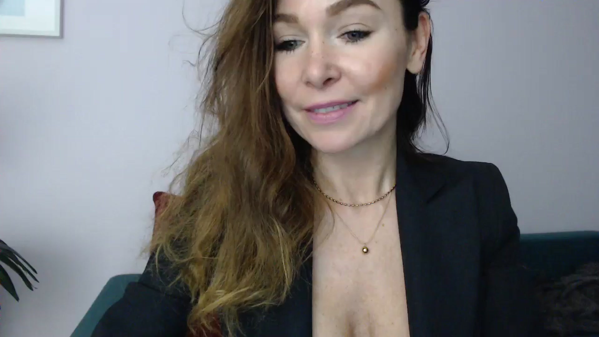 Gallery image thumbnail from Delilah_sweet's myfreecams stream on, 10/24/2024, 15:07 image 6 of 20