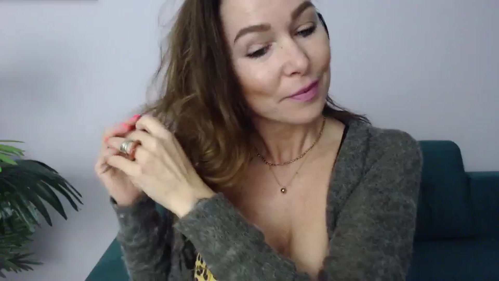 Gallery image thumbnail from Delilah_sweet's myfreecams stream on, 10/28/2024, 16:44 image 8 of 20