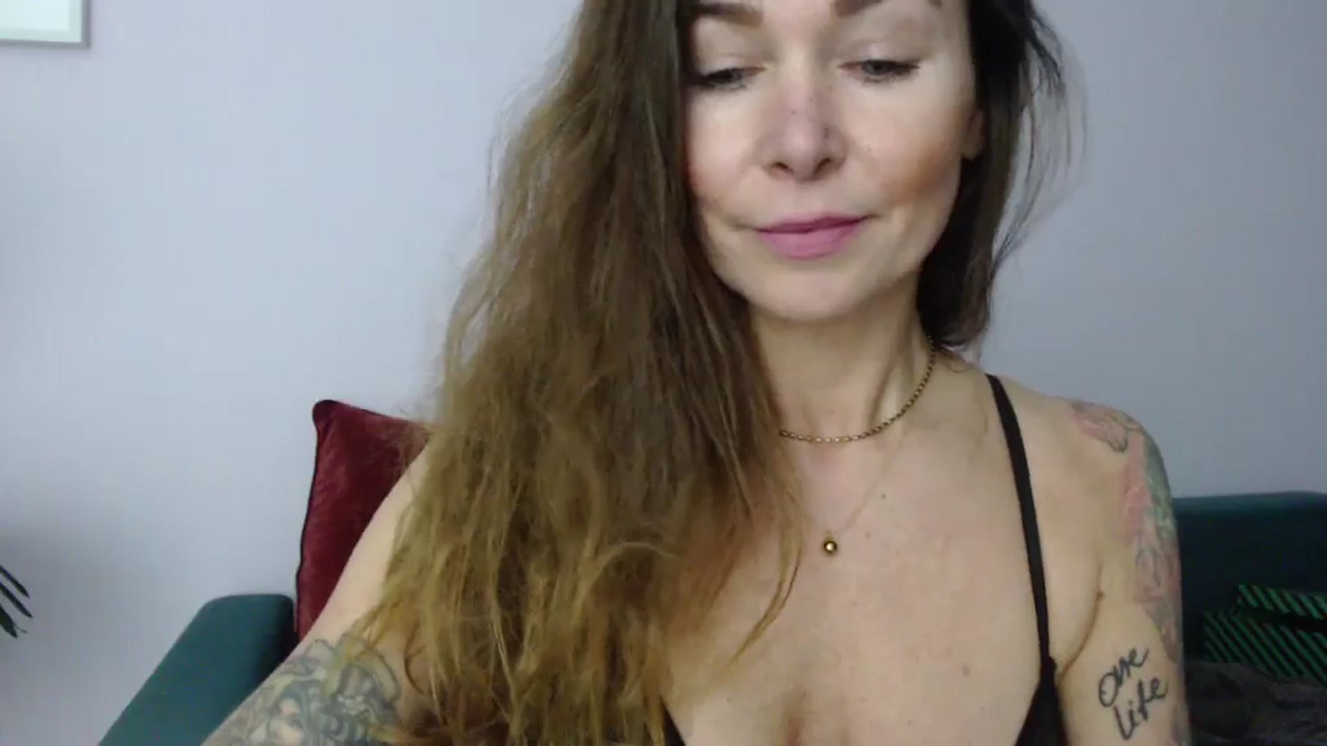 Gallery image thumbnail from Delilah_sweet's myfreecams stream on, 11/04/2024, 19:13 image 7 of 20