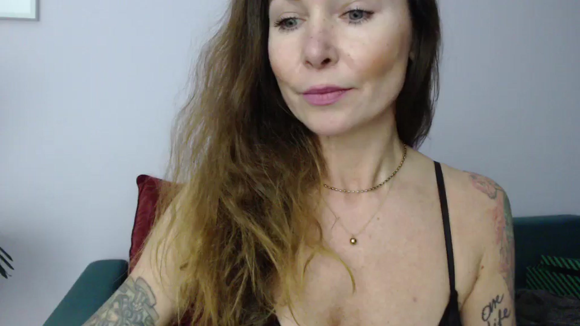 Gallery image thumbnail from Delilah_sweet's myfreecams stream on, 11/04/2024, 19:13 image 16 of 20