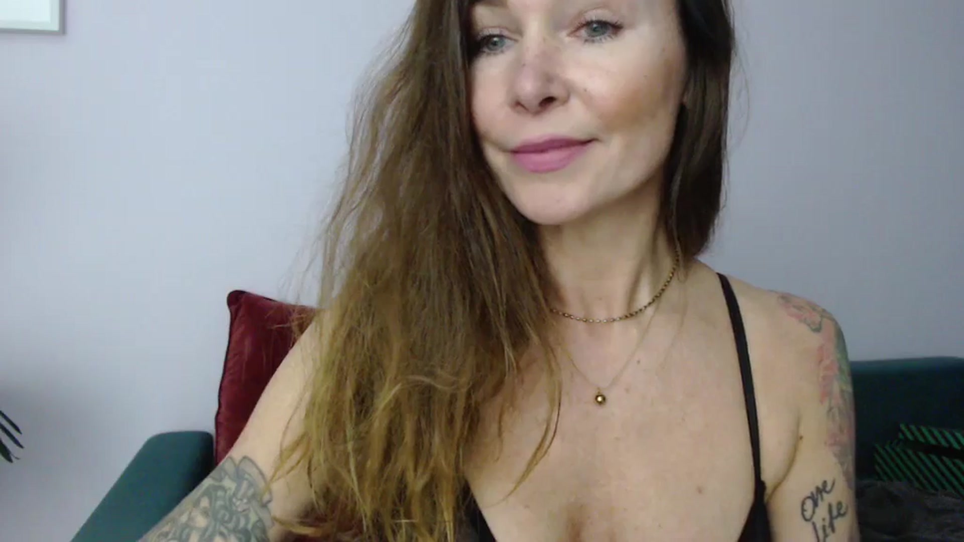 Gallery image thumbnail from Delilah_sweet's myfreecams stream on, 11/04/2024, 19:13 image 11 of 20