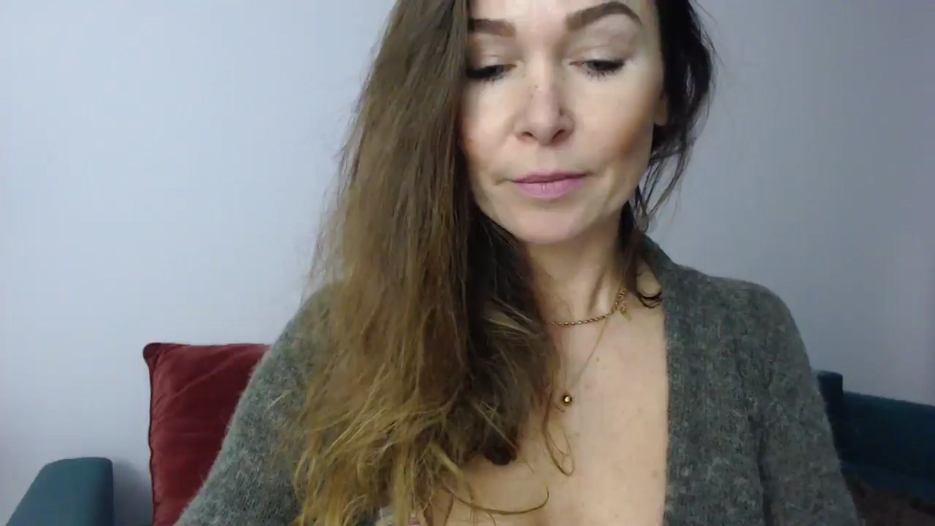 Gallery image thumbnail from Delilah_sweet's myfreecams stream on, 11/05/2024, 15:49 image 15 of 20