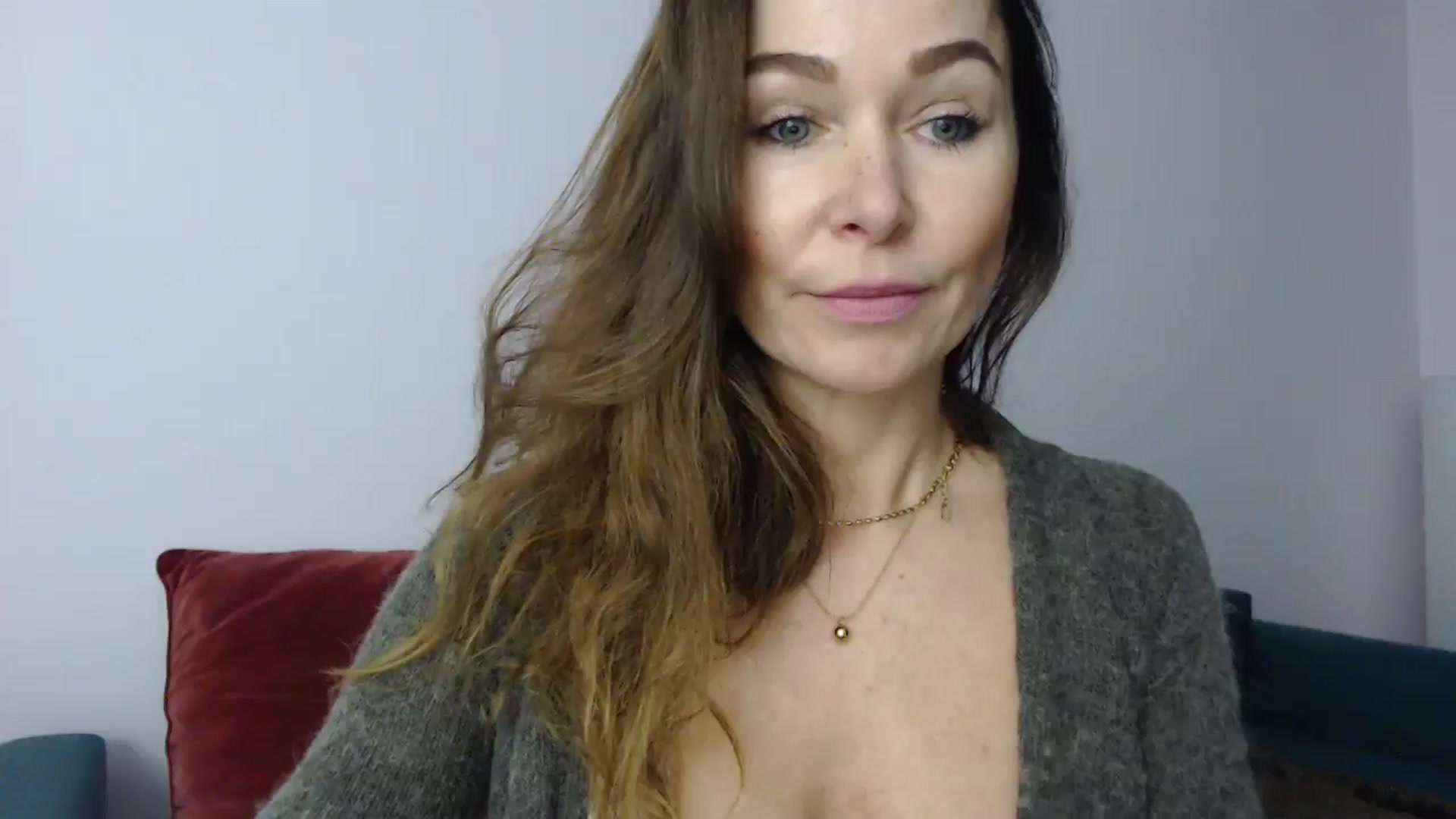 Gallery image thumbnail from Delilah_sweet's myfreecams stream on, 11/05/2024, 15:49 image 4 of 20