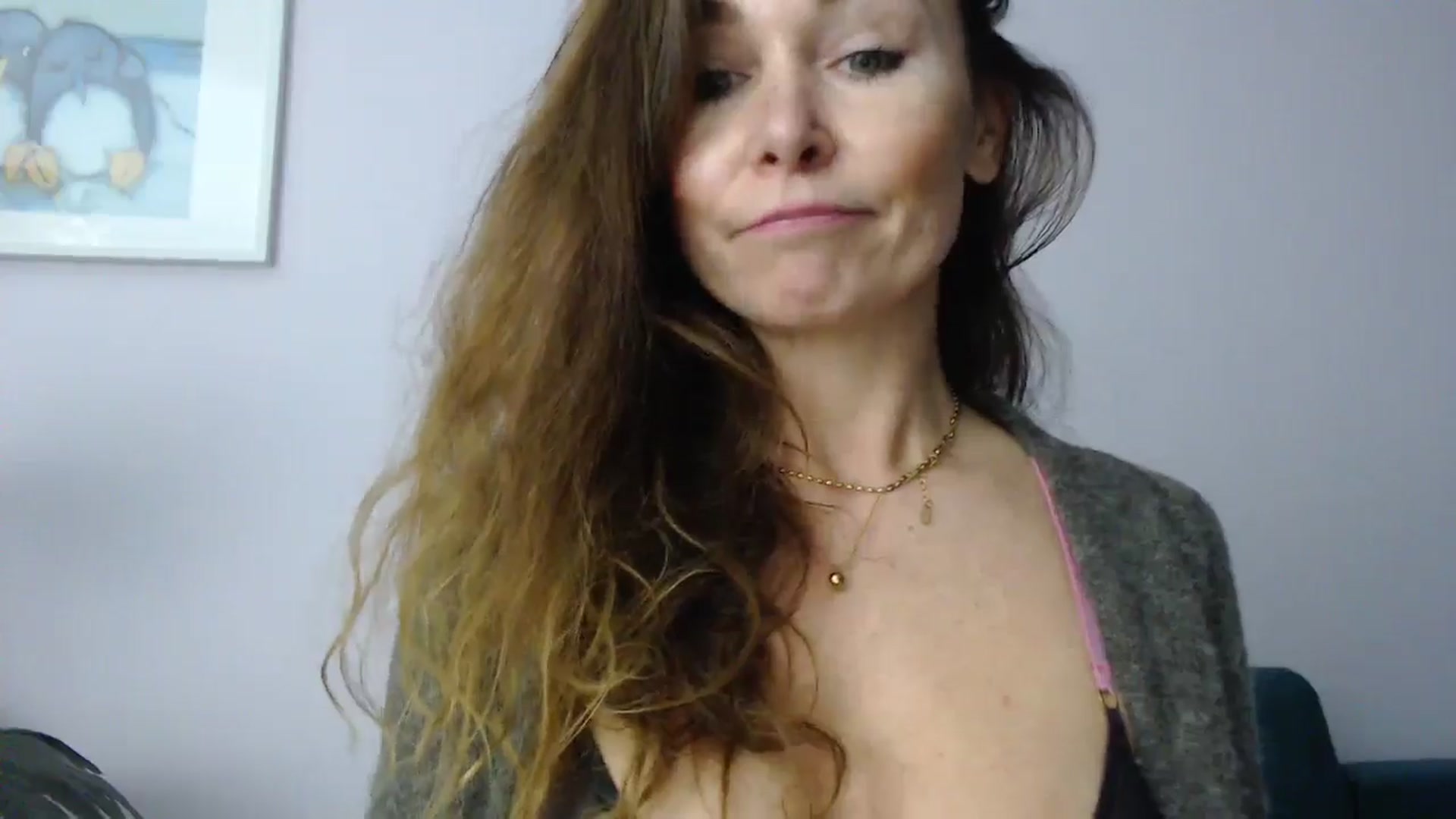 Gallery image thumbnail from Delilah_sweet's myfreecams stream on, 11/05/2024, 18:22 image 8 of 20