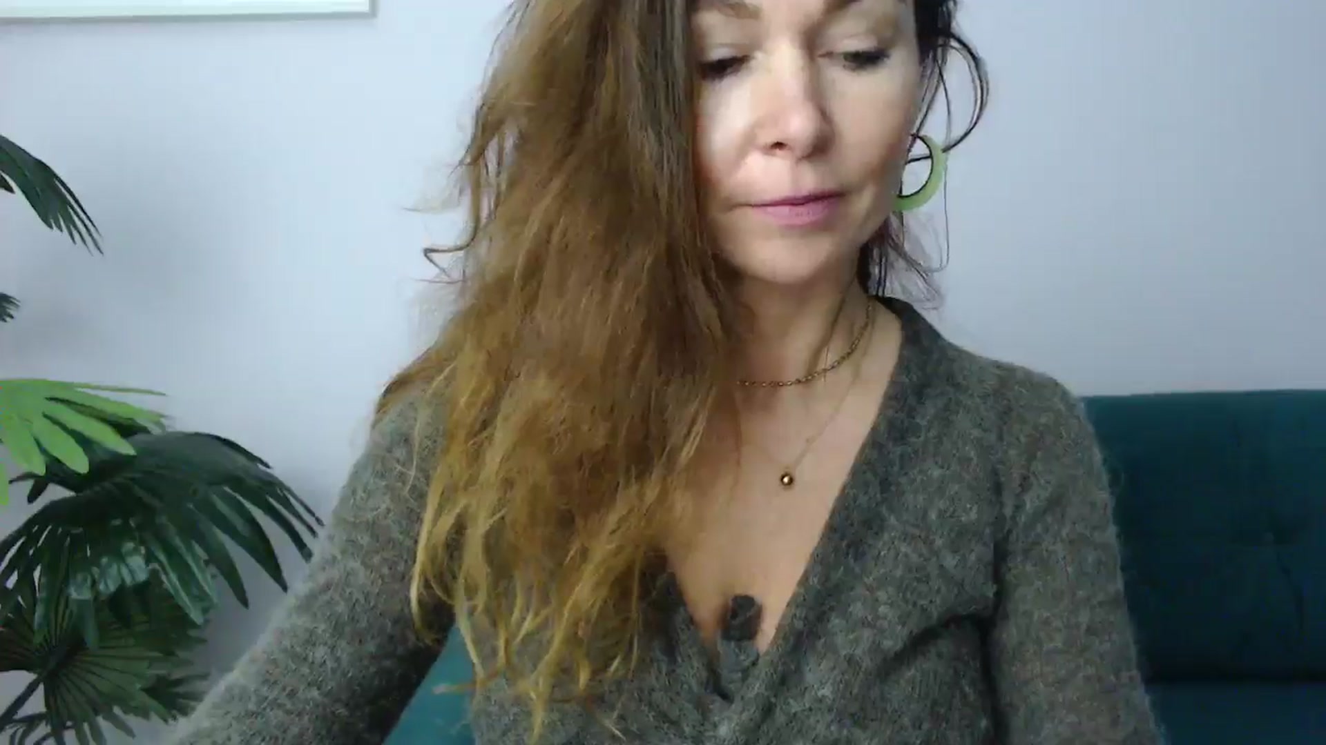 Gallery image thumbnail from Delilah_sweet's myfreecams stream on, 11/06/2024, 18:43 image 6 of 20