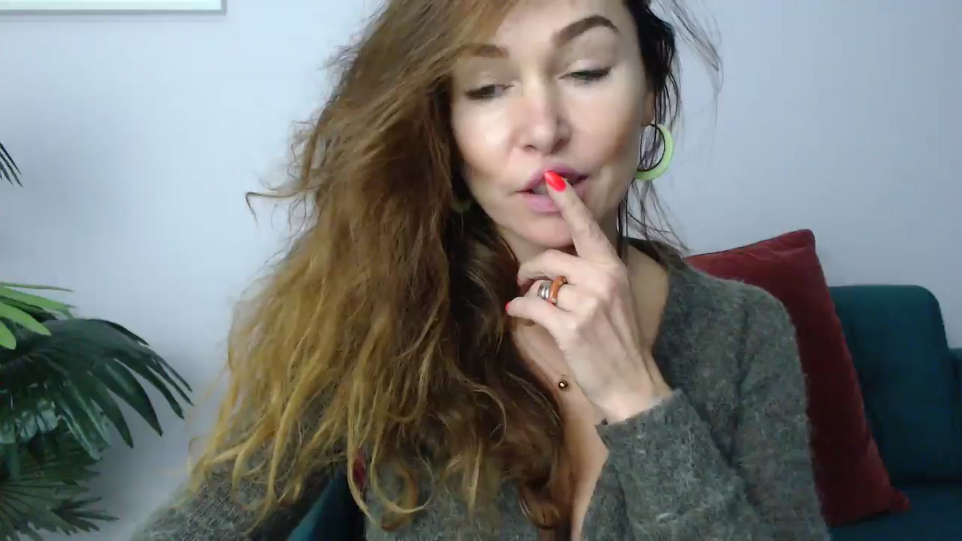 Gallery image thumbnail from Delilah_sweet's myfreecams stream on, 11/06/2024, 19:57 image 17 of 20