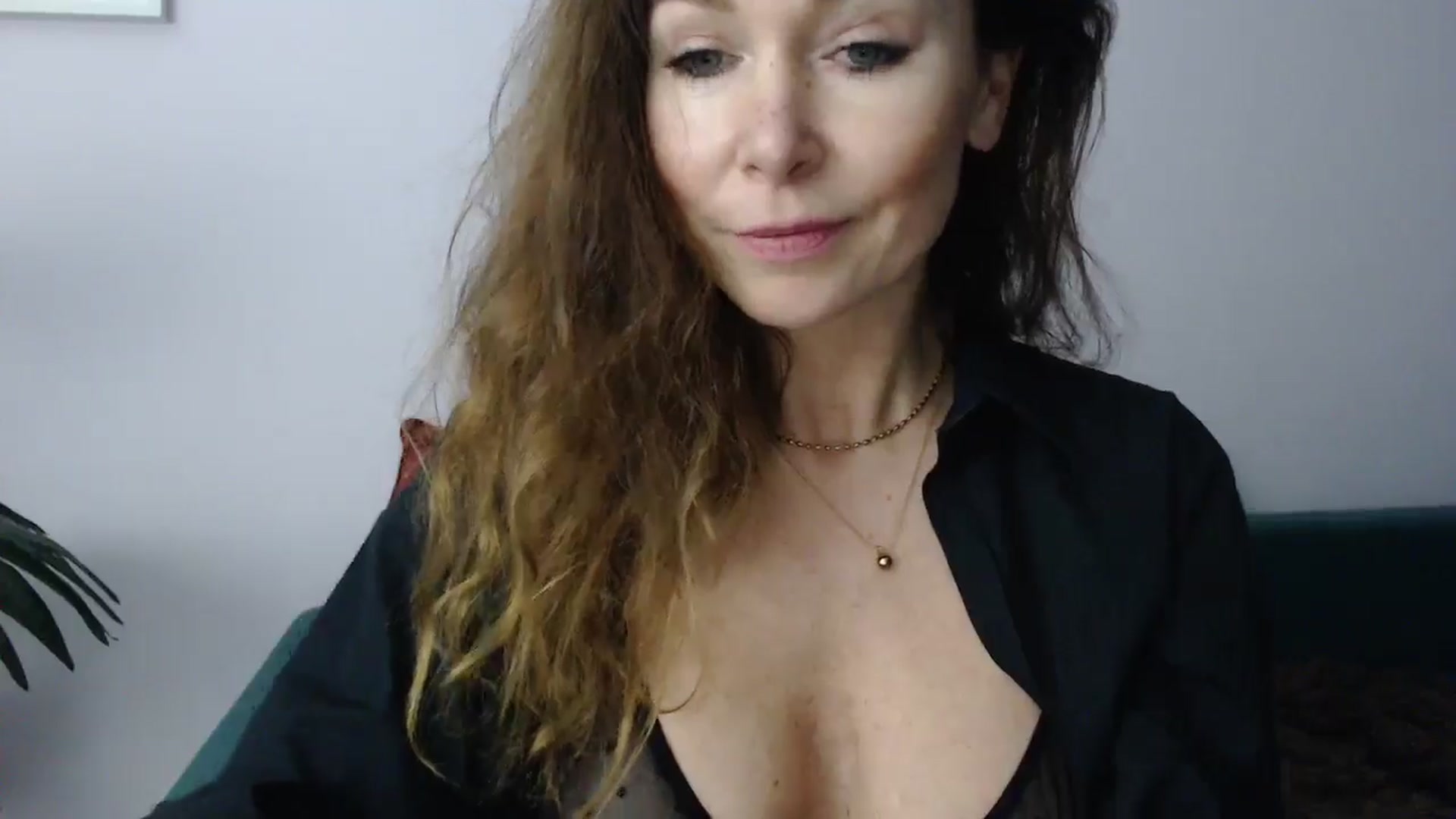 Gallery image thumbnail from Delilah_sweet's myfreecams stream on, 11/11/2024, 18:50 image 16 of 20