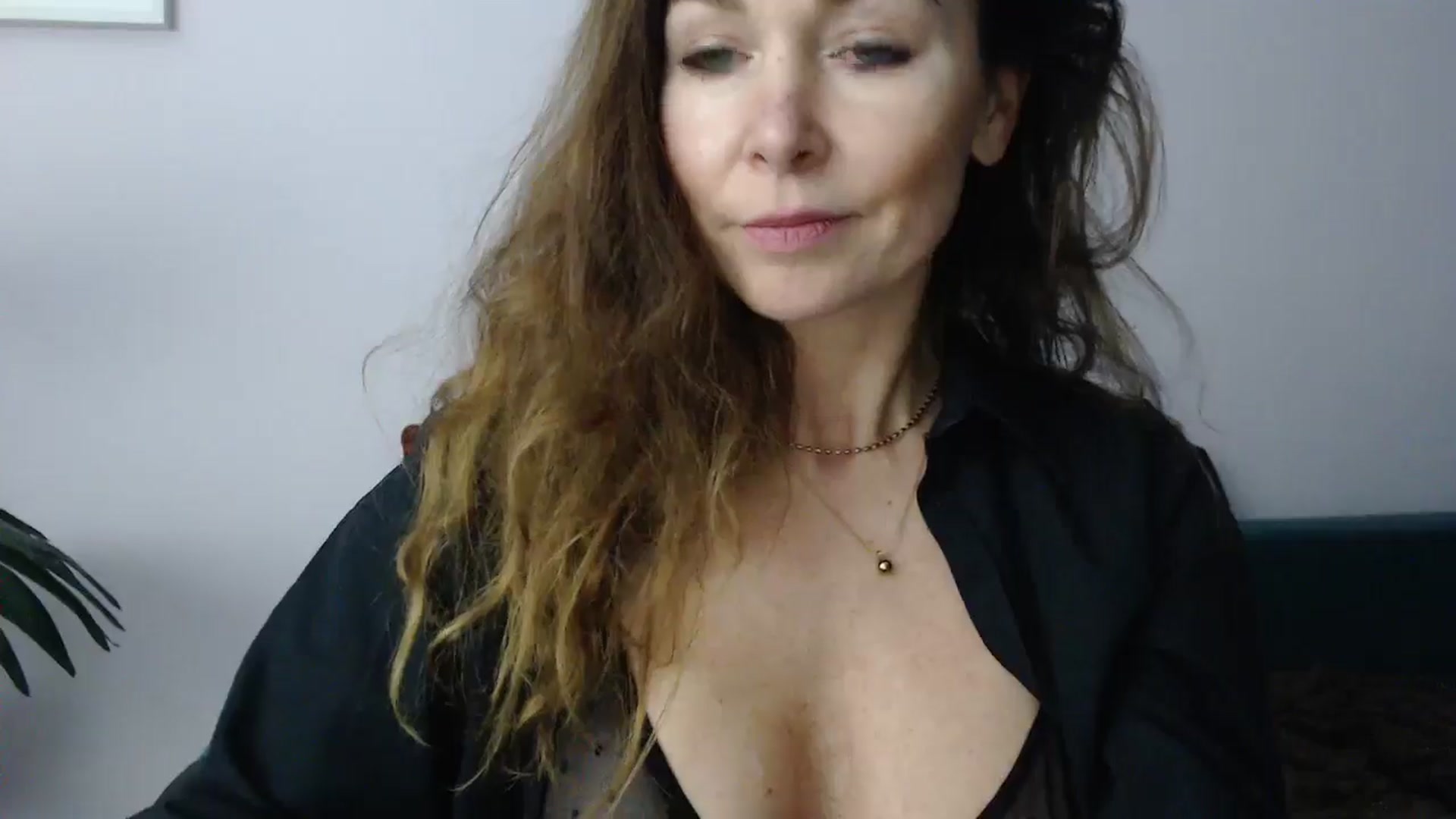 Gallery image thumbnail from Delilah_sweet's myfreecams stream on, 11/11/2024, 18:50 image 14 of 20