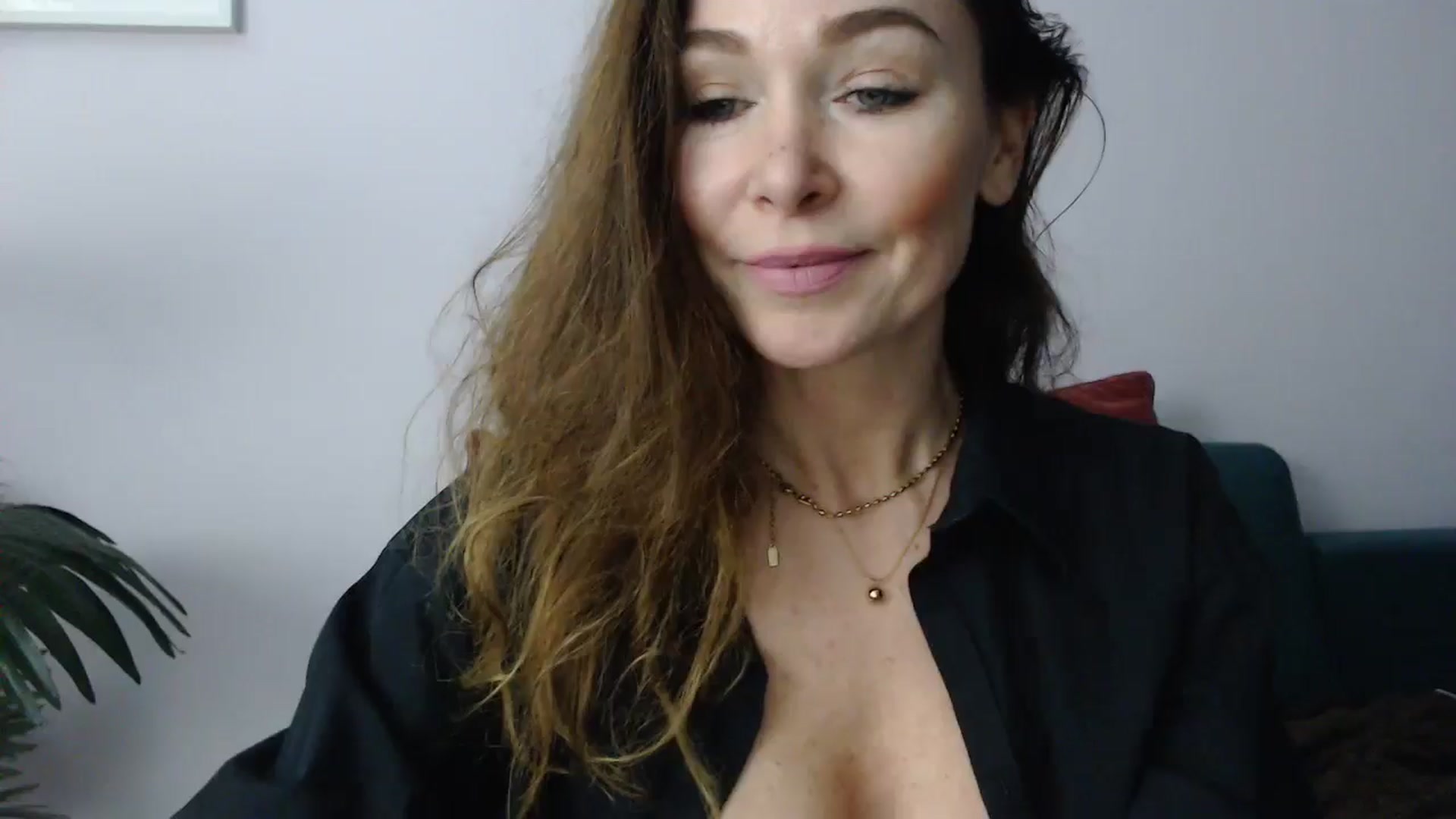 Gallery image thumbnail from Delilah_sweet's myfreecams stream on, 11/12/2024, 17:06 image 5 of 20