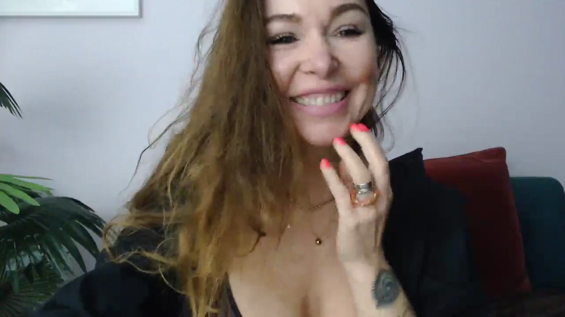 Gallery image thumbnail from Delilah_sweet's myfreecams stream on, 11/12/2024, 18:20 image 5 of 20