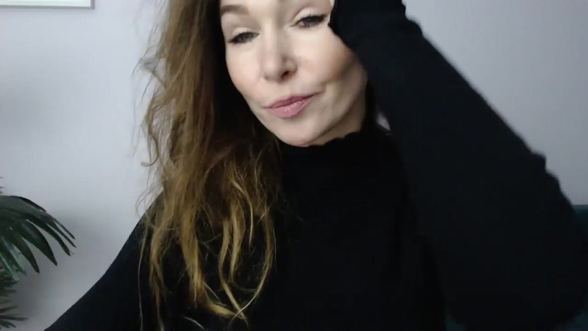 Gallery image thumbnail from Delilah_sweet's myfreecams stream on, 11/13/2024, 19:04 image 19 of 20