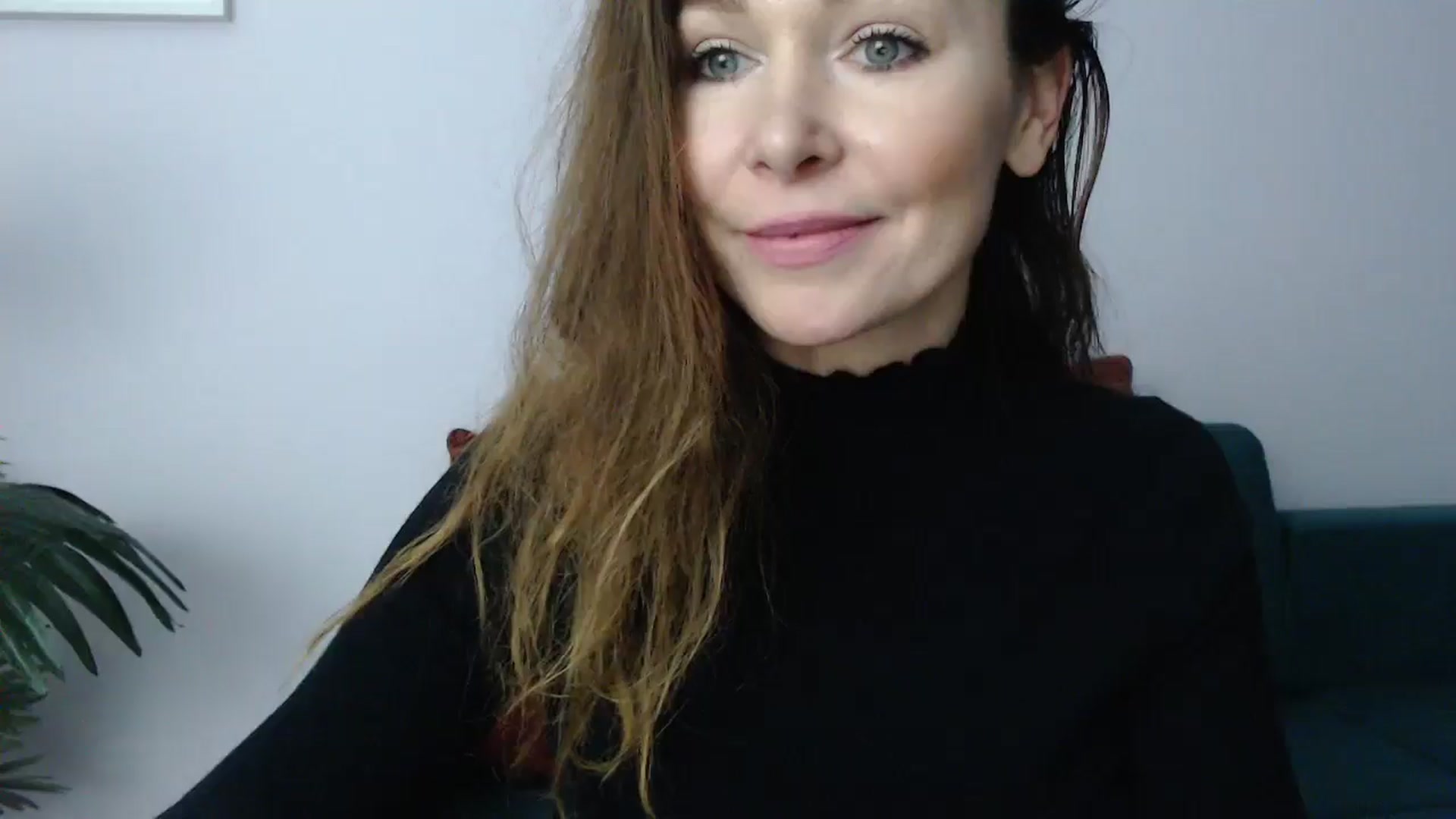 Gallery image thumbnail from Delilah_sweet's myfreecams stream on, 11/13/2024, 19:04 image 15 of 20