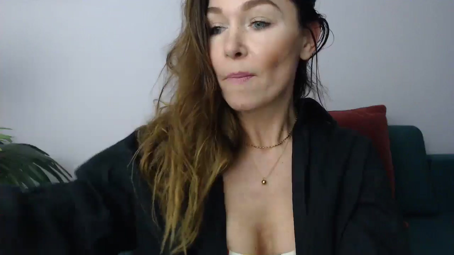 Gallery image thumbnail from Delilah_sweet's myfreecams stream on, 11/19/2024, 17:07 image 17 of 20