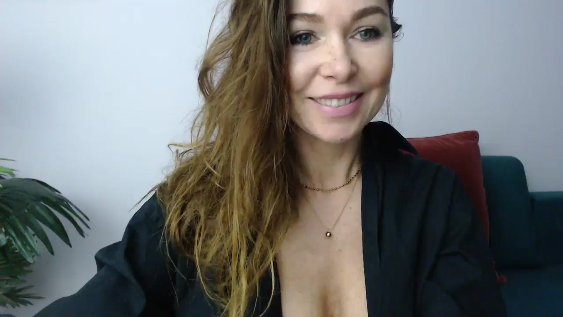 Gallery image thumbnail from Delilah_sweet's myfreecams stream on, 11/19/2024, 17:07 image 14 of 20