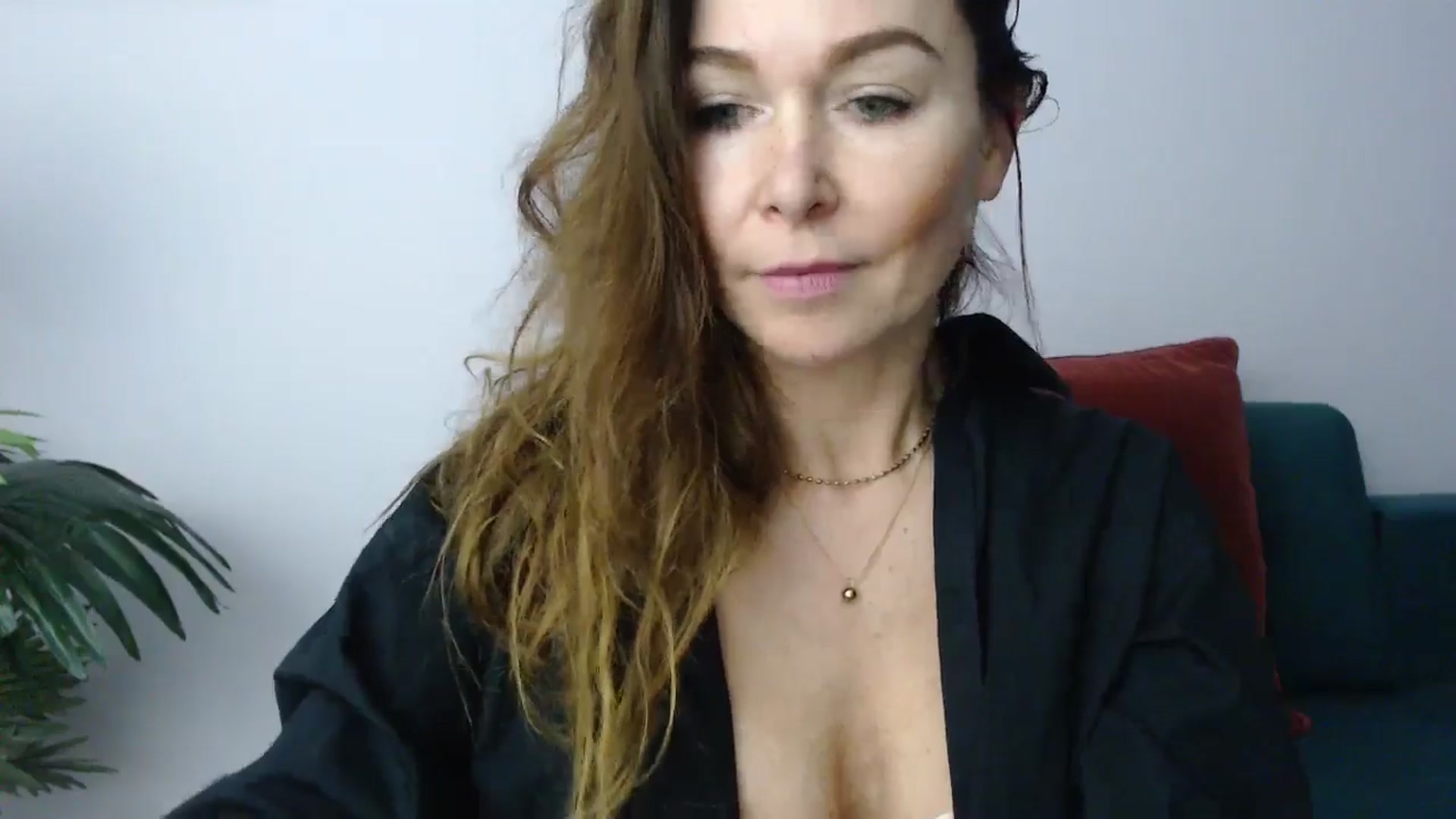 Gallery image thumbnail from Delilah_sweet's myfreecams stream on, 11/19/2024, 17:07 image 15 of 20