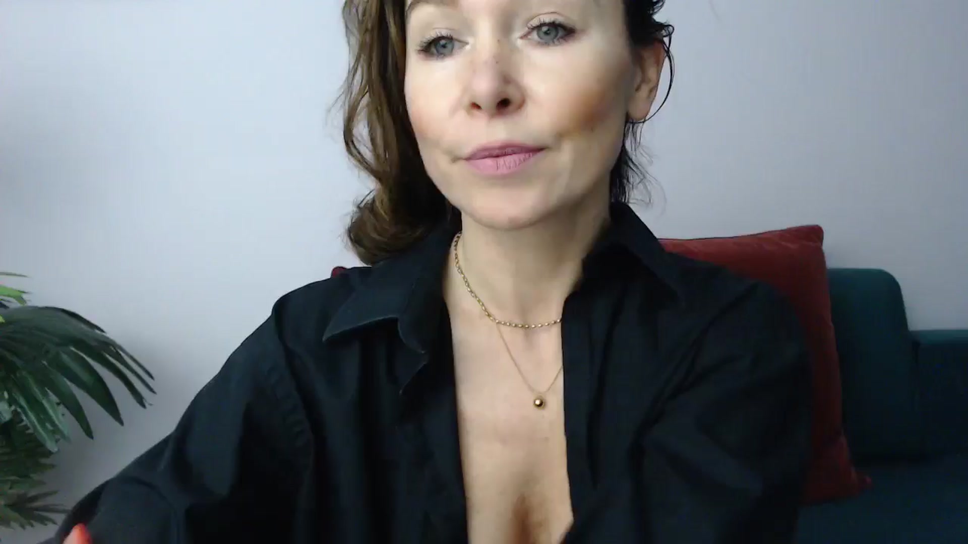 Gallery image thumbnail from Delilah_sweet's myfreecams stream on, 11/19/2024, 17:07 image 9 of 20