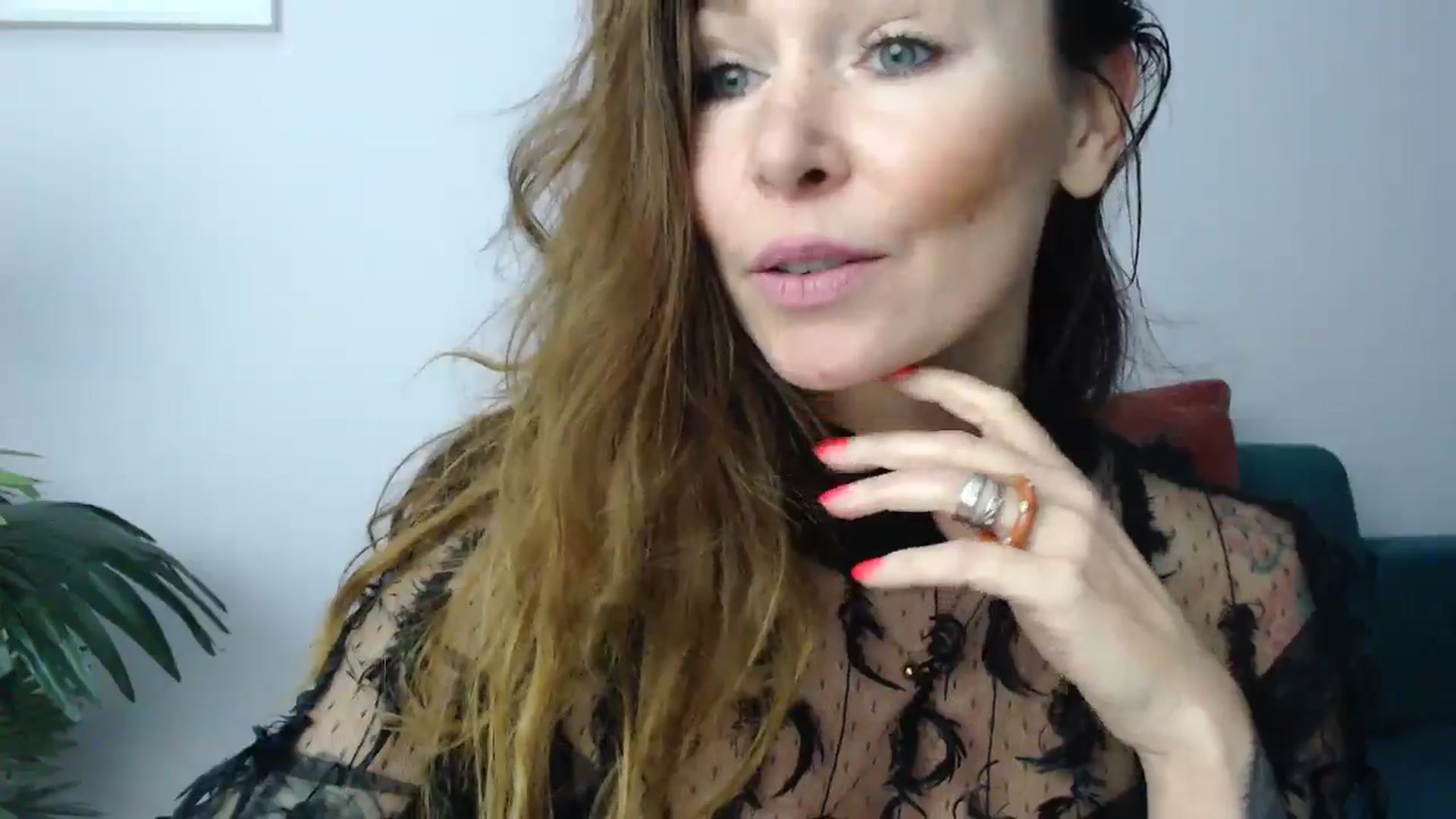 Gallery image thumbnail from Delilah_sweet's myfreecams stream on, 11/19/2024, 17:41 image 7 of 20