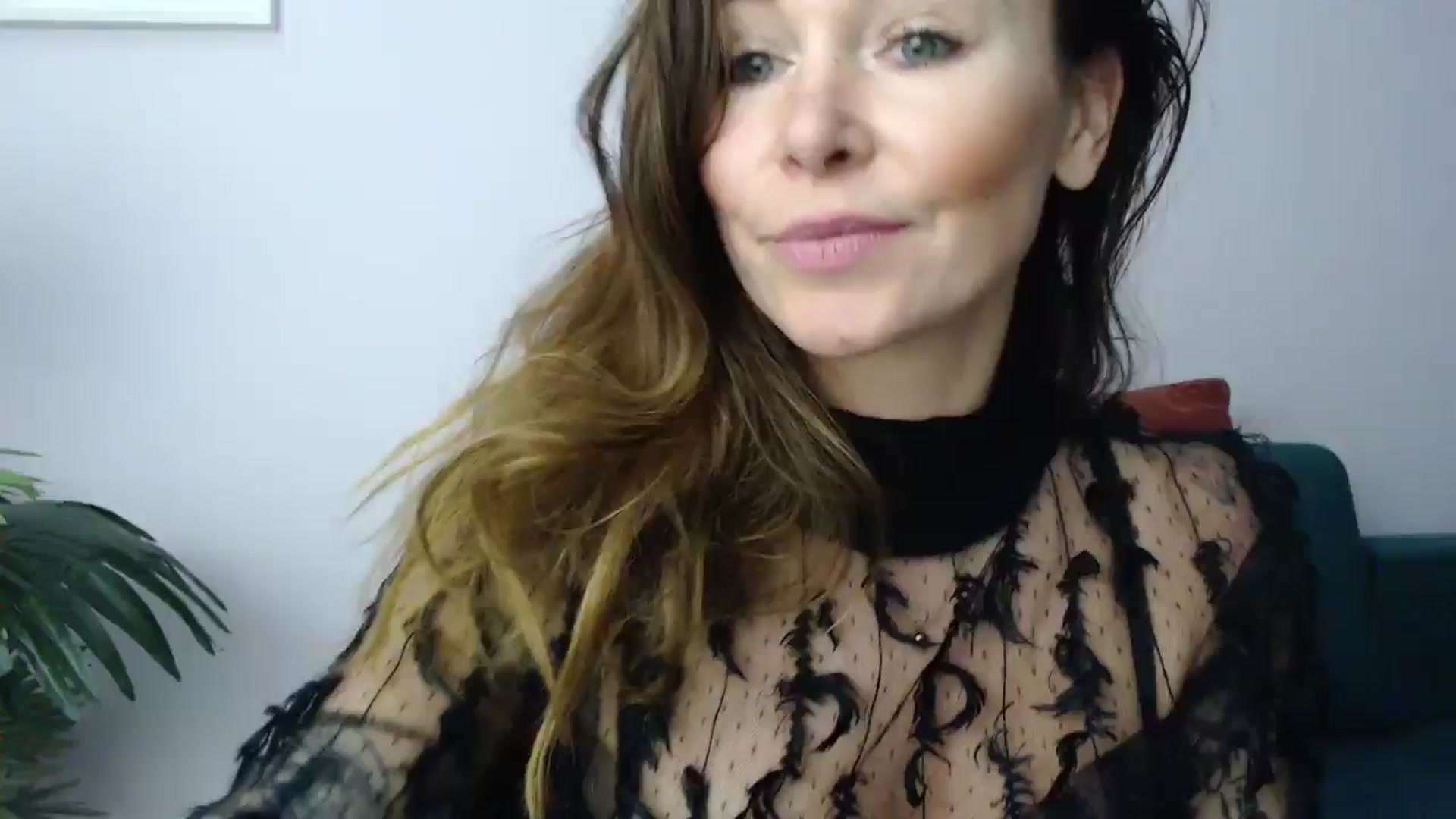 Gallery image thumbnail from Delilah_sweet's myfreecams stream on, 11/19/2024, 17:41 image 8 of 20
