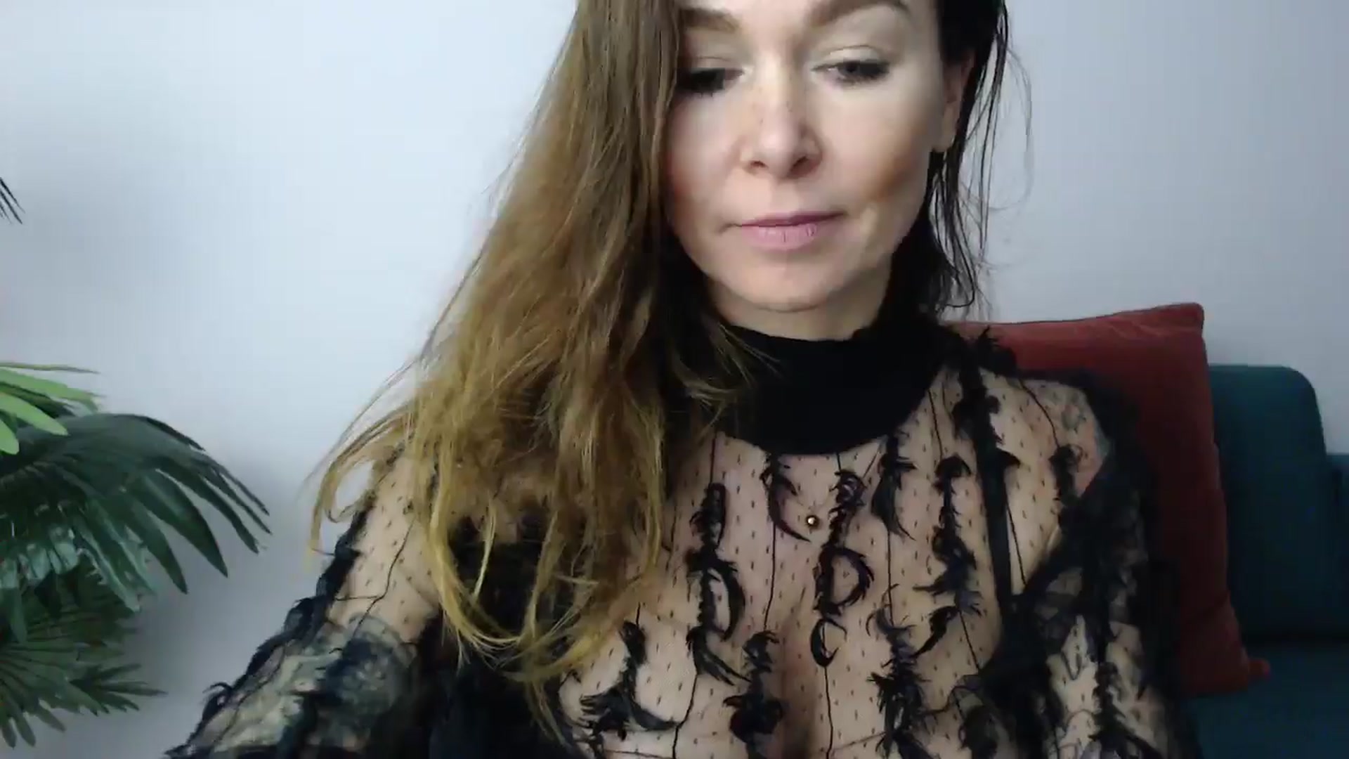 Gallery image thumbnail from Delilah_sweet's myfreecams stream on, 11/19/2024, 17:41 image 13 of 20