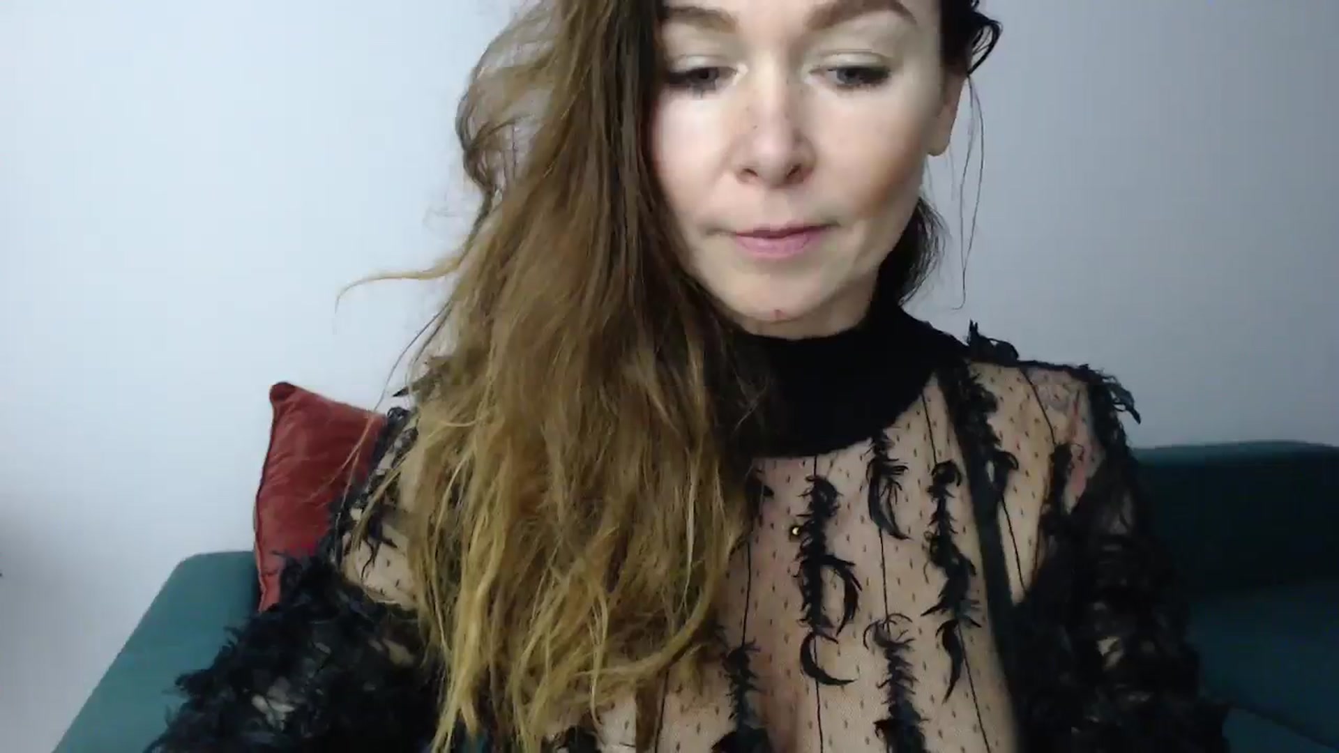 Gallery image thumbnail from Delilah_sweet's myfreecams stream on, 11/19/2024, 18:41 image 4 of 20