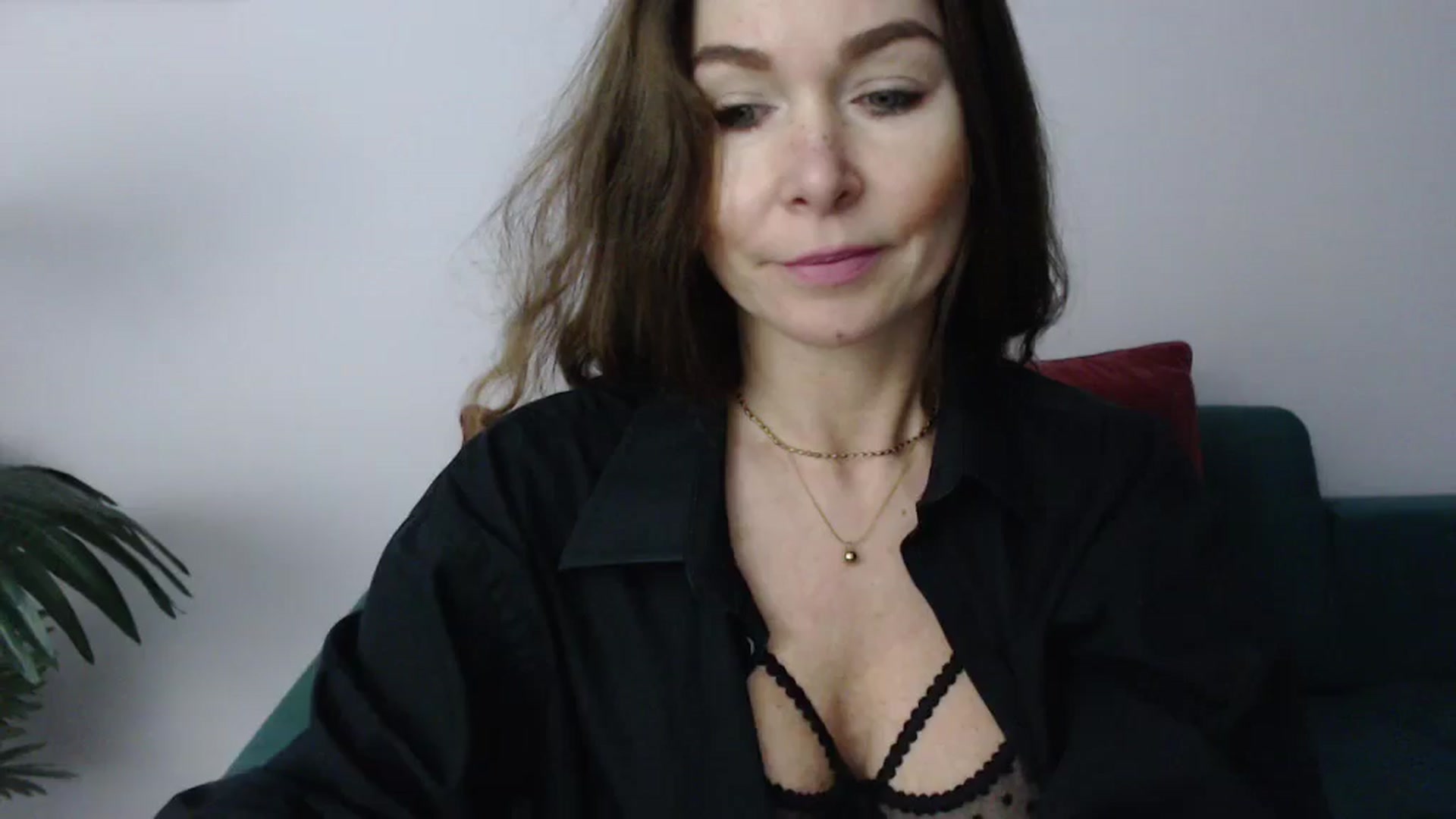Gallery image thumbnail from Delilah_sweet's myfreecams stream on, 11/20/2024, 16:35 image 10 of 20