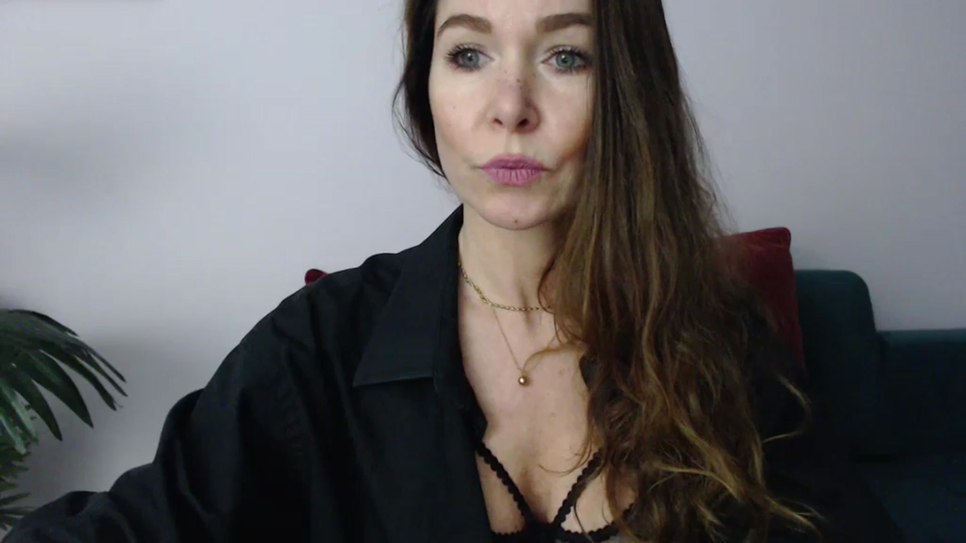 Gallery image thumbnail from Delilah_sweet's myfreecams stream on, 11/20/2024, 16:35 image 13 of 20