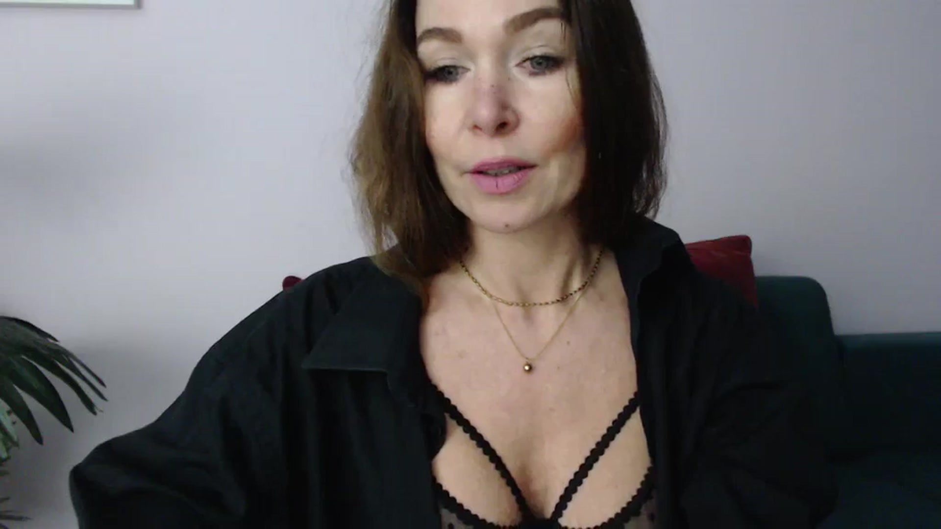Gallery image thumbnail from Delilah_sweet's myfreecams stream on, 11/20/2024, 16:35 image 4 of 20