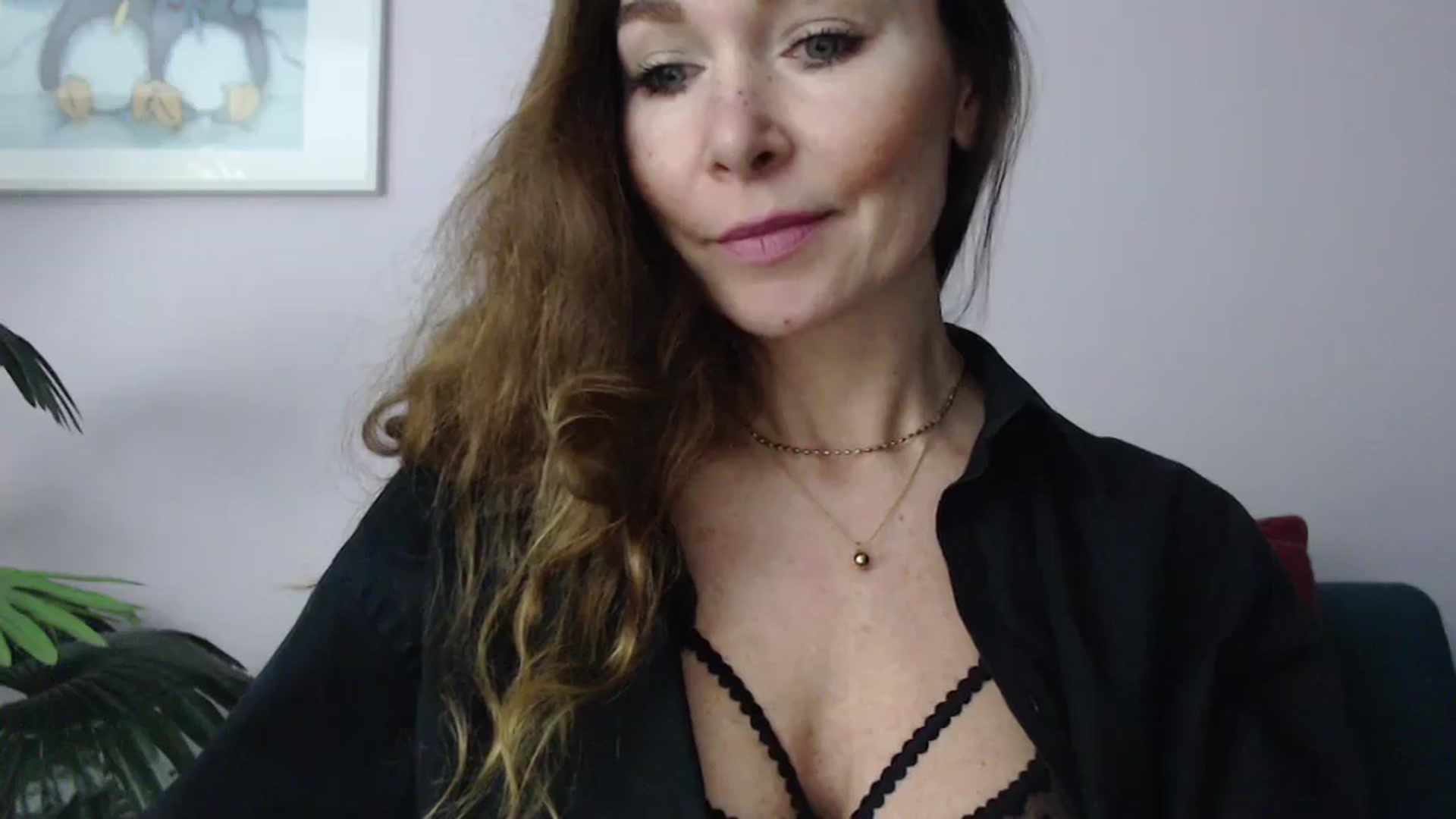 Gallery image thumbnail from Delilah_sweet's myfreecams stream on, 11/20/2024, 17:56 image 3 of 20