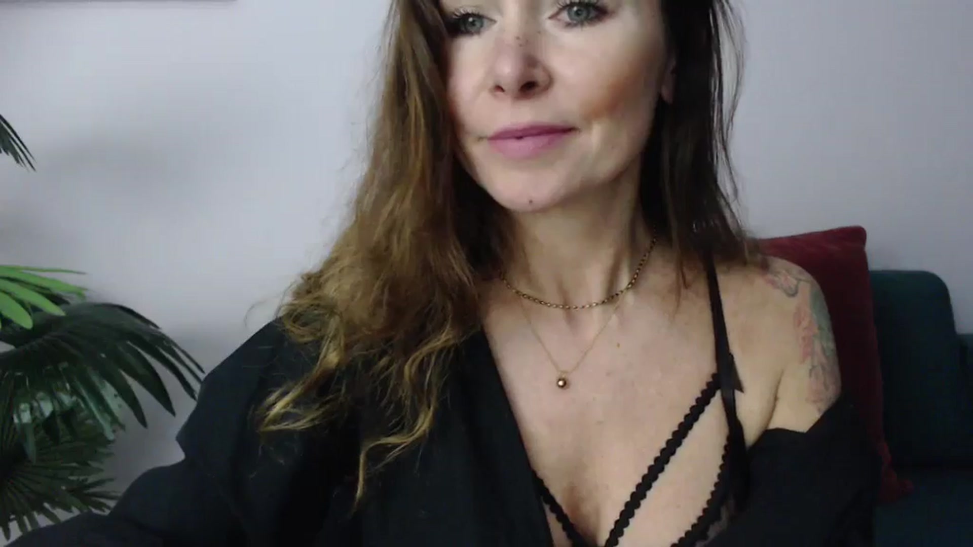 Gallery image thumbnail from Delilah_sweet's myfreecams stream on, 11/20/2024, 17:56 image 11 of 20