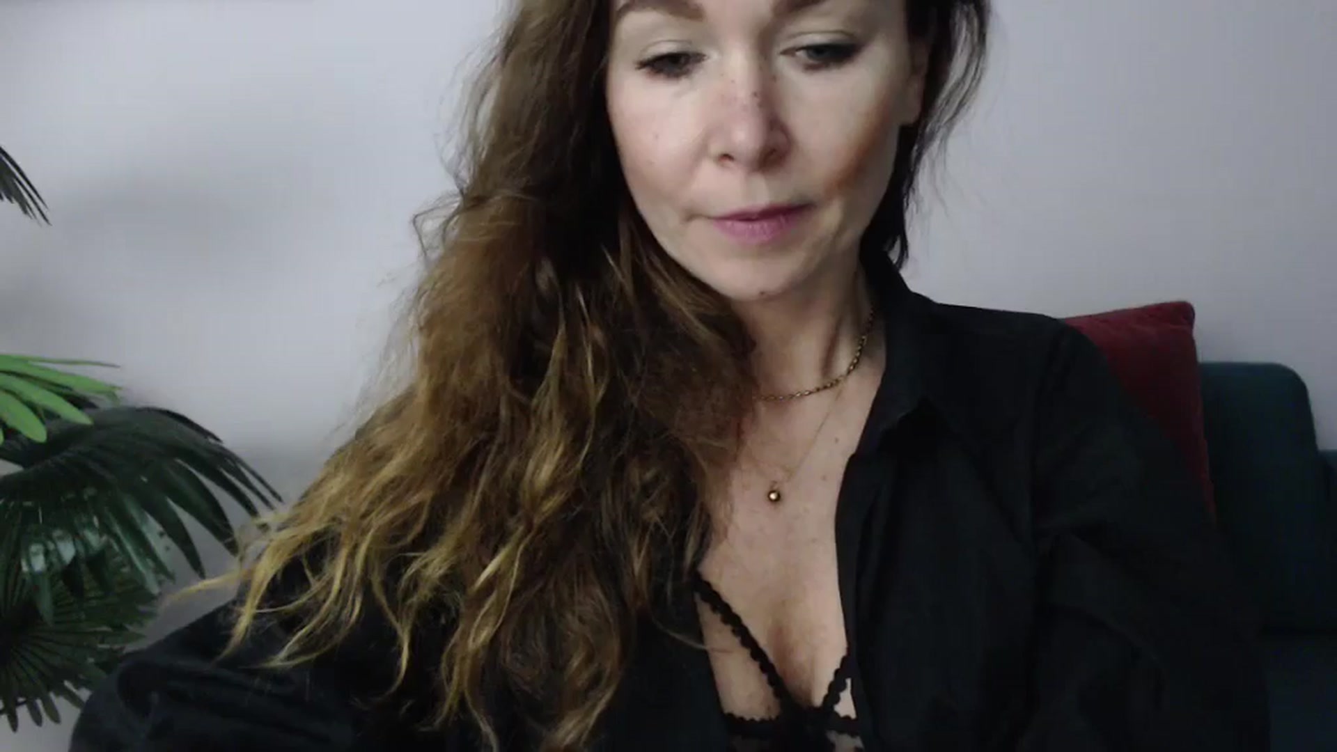 Gallery image thumbnail from Delilah_sweet's myfreecams stream on, 11/20/2024, 17:56 image 18 of 20