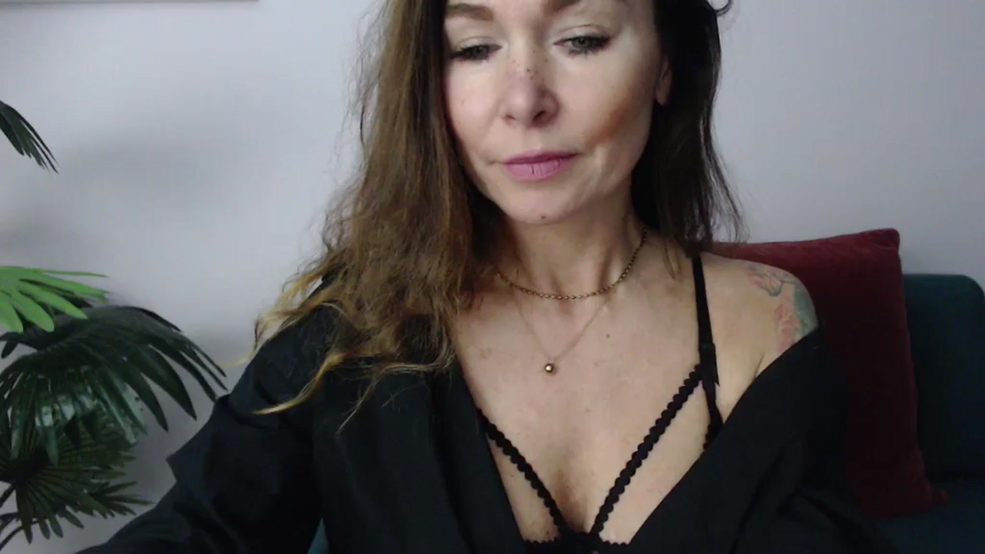Gallery image thumbnail from Delilah_sweet's myfreecams stream on, 11/20/2024, 17:56 image 8 of 20