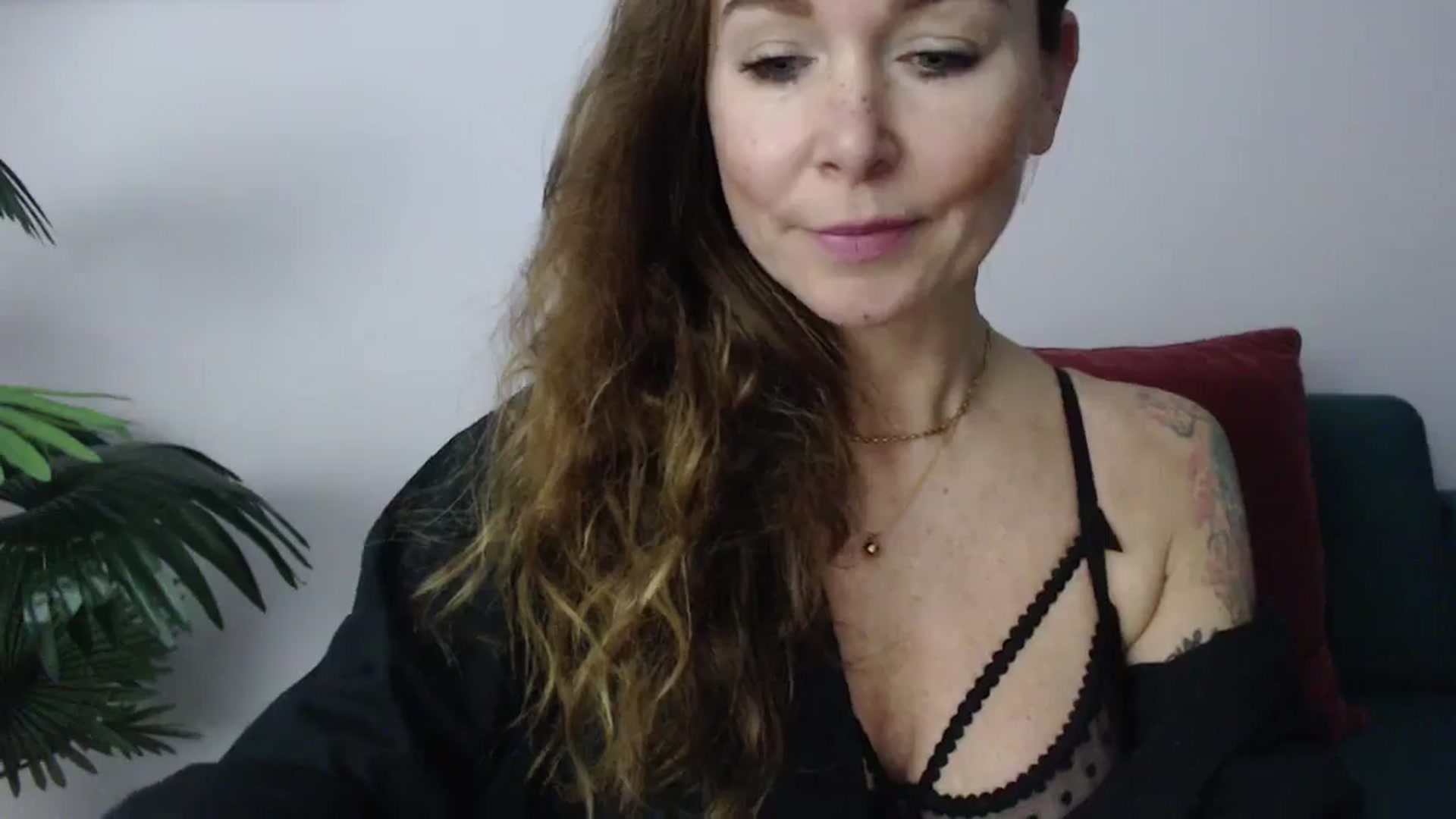 Gallery image thumbnail from Delilah_sweet's myfreecams stream on, 11/20/2024, 17:56 image 16 of 20