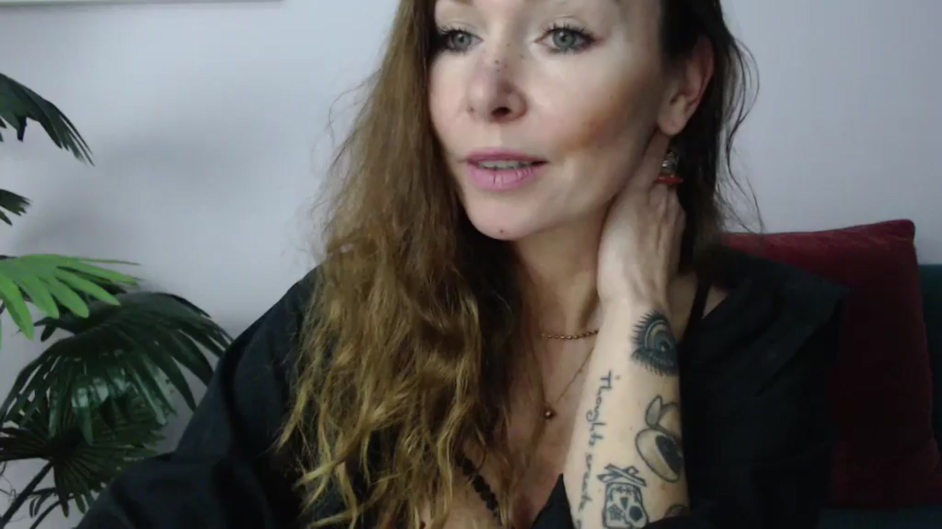 Gallery image thumbnail from Delilah_sweet's myfreecams stream on, 11/20/2024, 19:20 image 1 of 20