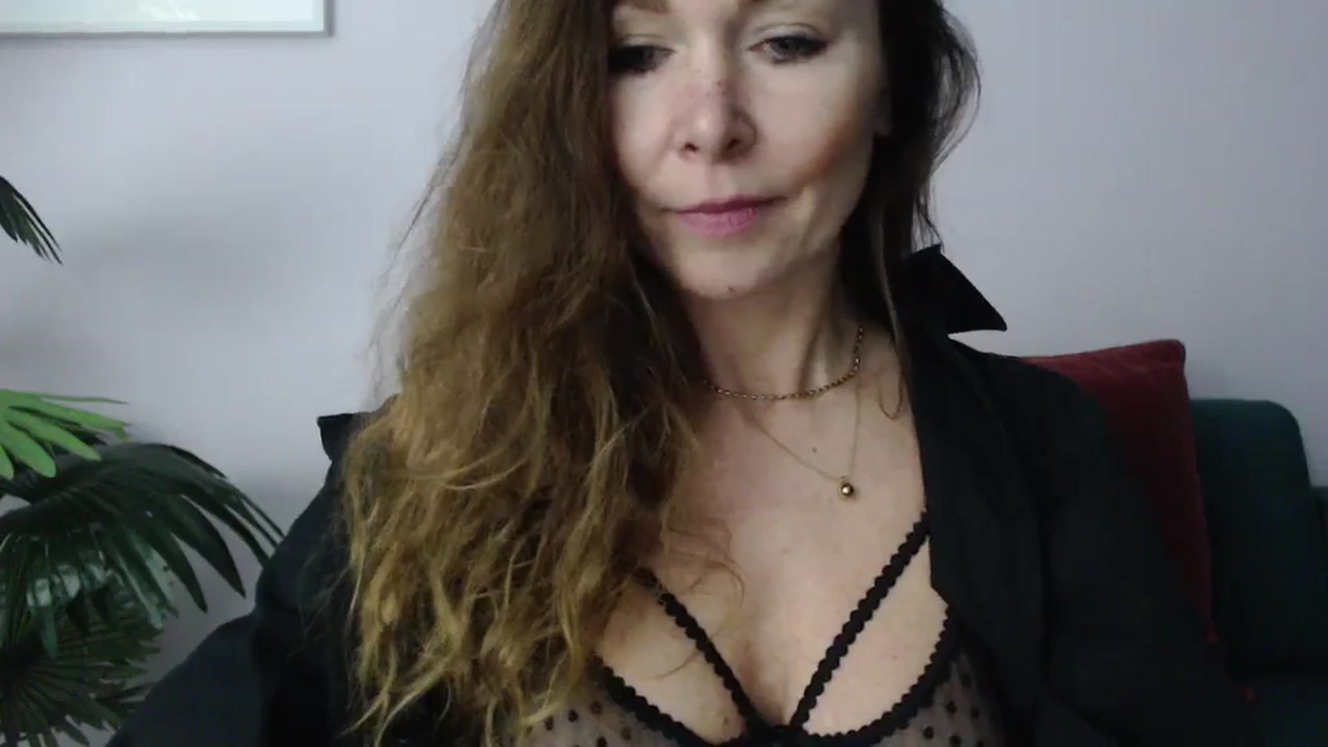 Gallery image thumbnail from Delilah_sweet's myfreecams stream on, 11/20/2024, 19:20 image 8 of 20