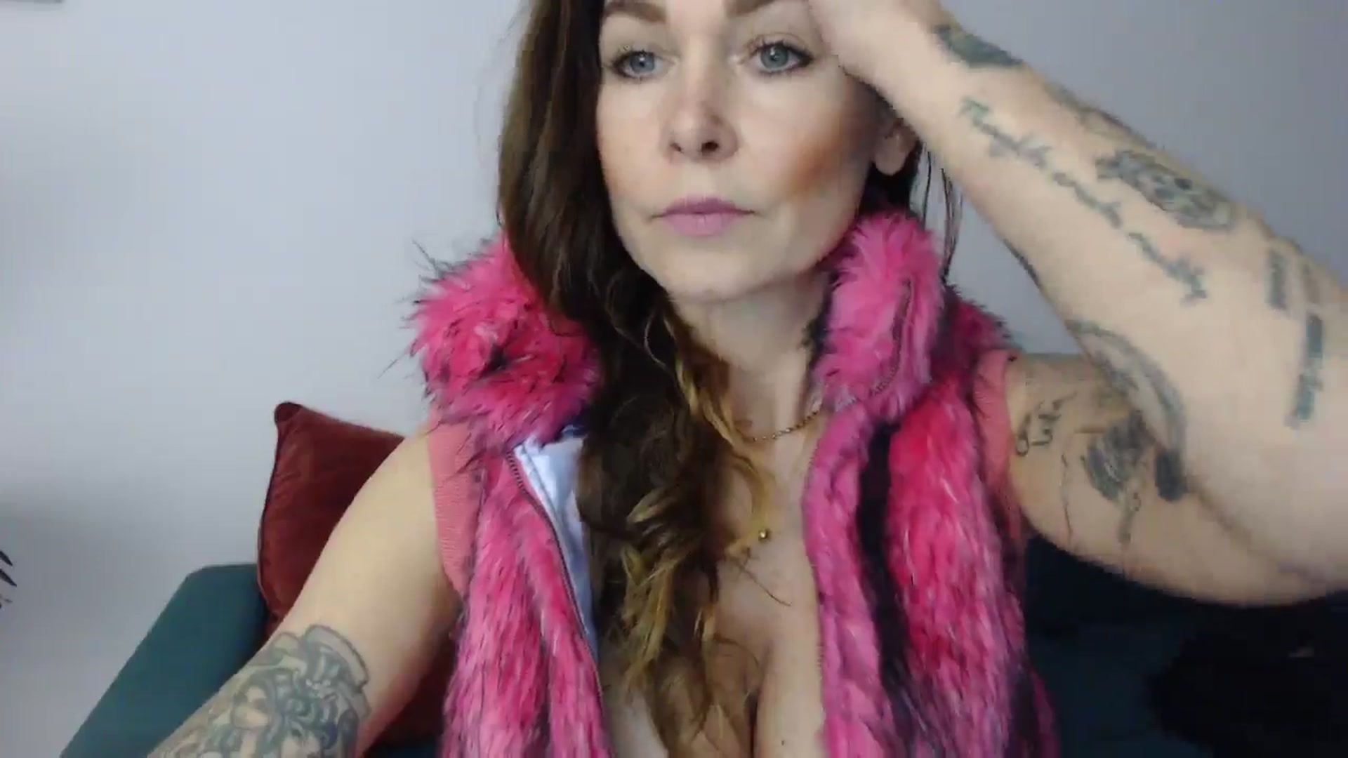 Gallery image thumbnail from Delilah_sweet's myfreecams stream on, 11/21/2024, 14:54 image 11 of 20