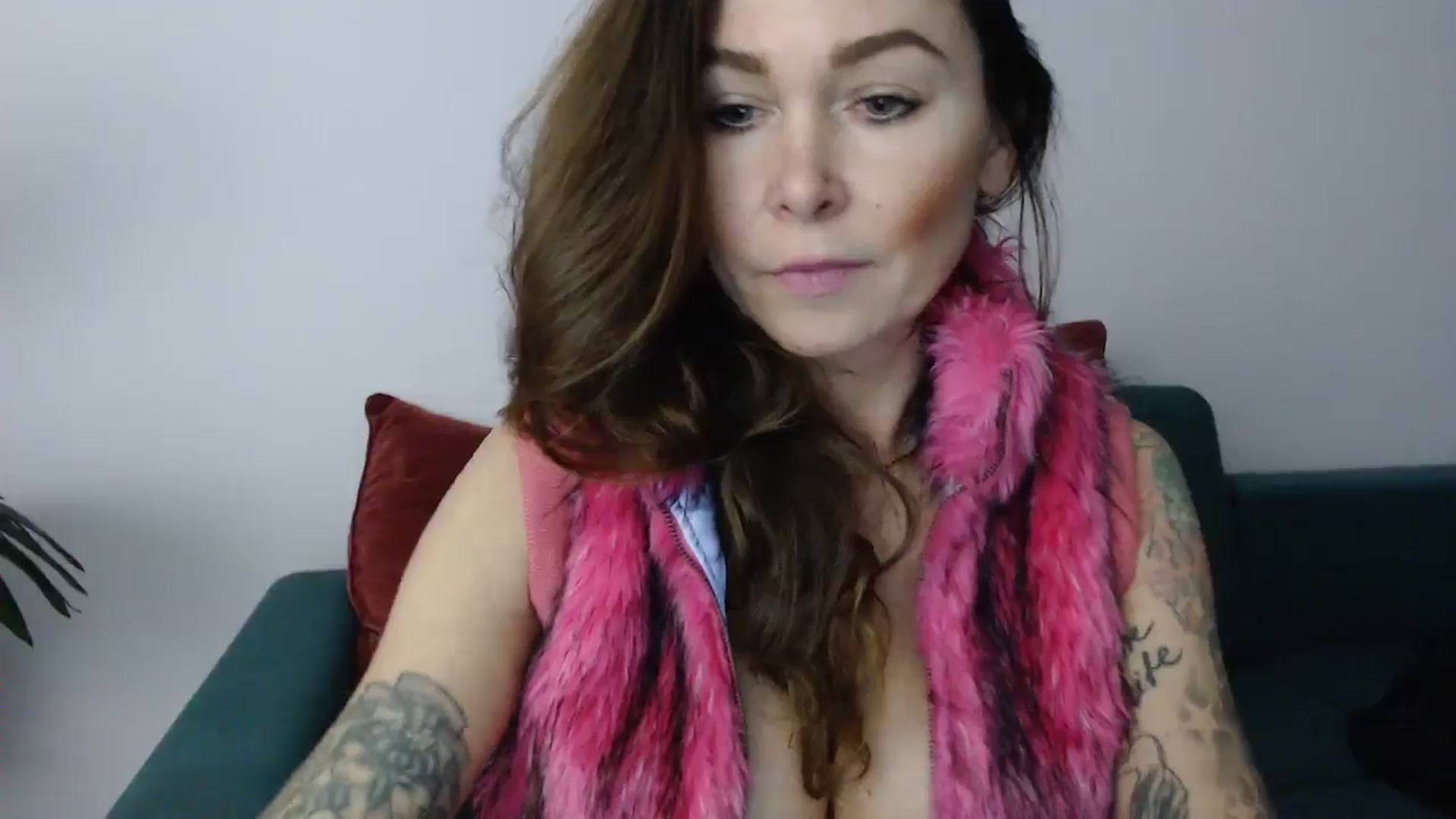Gallery image thumbnail from Delilah_sweet's myfreecams stream on, 11/21/2024, 14:54 image 12 of 20