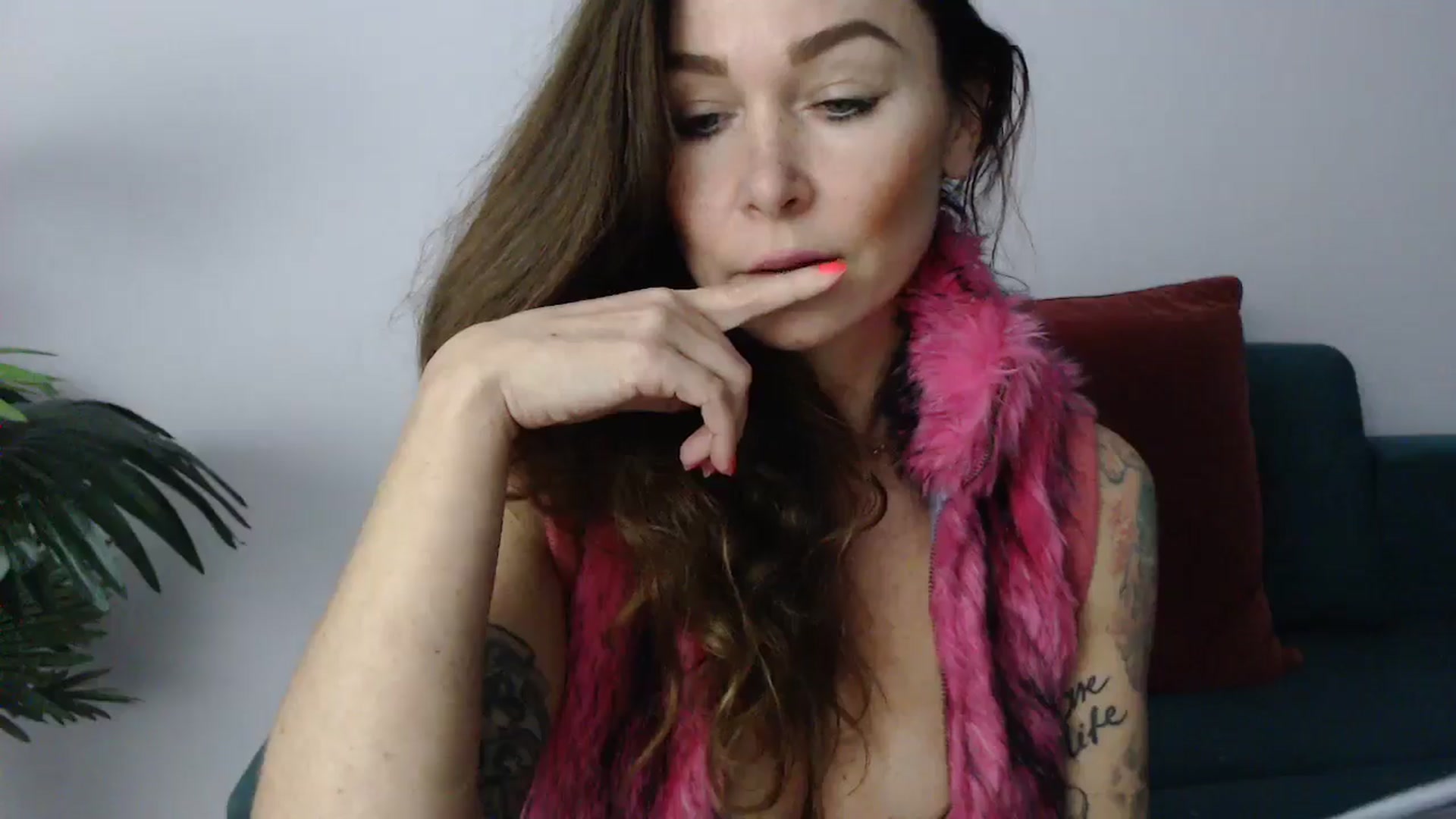 Gallery image thumbnail from Delilah_sweet's myfreecams stream on, 11/21/2024, 15:37 image 18 of 20